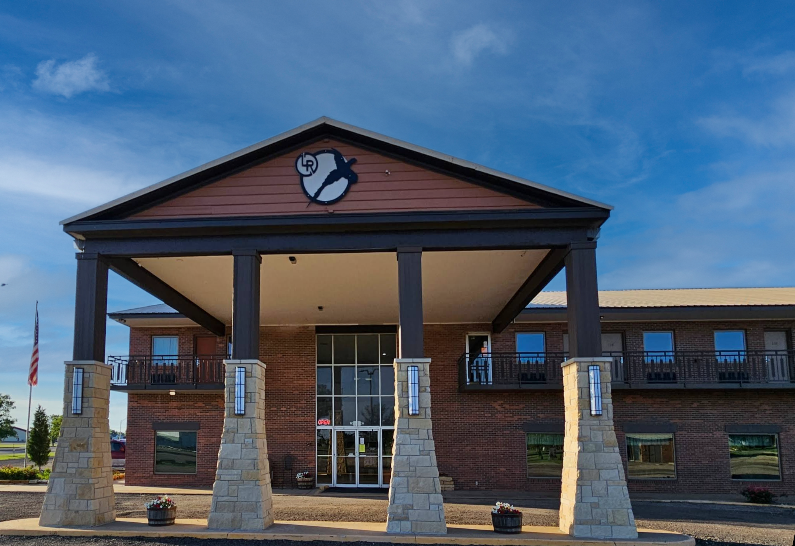 901 South Fossil St, Russell, KS 67665