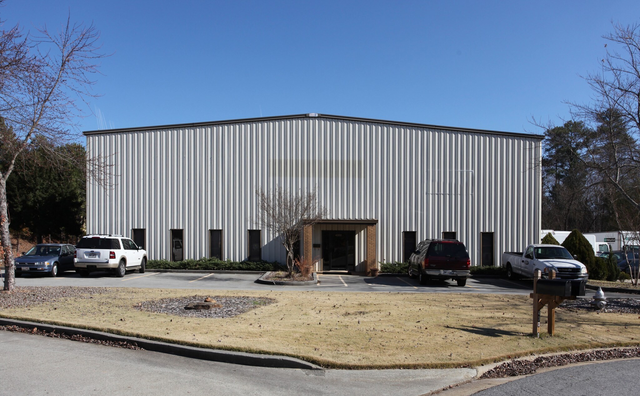4300 Business Park SW Ct, Lilburn, GA 30047-2970