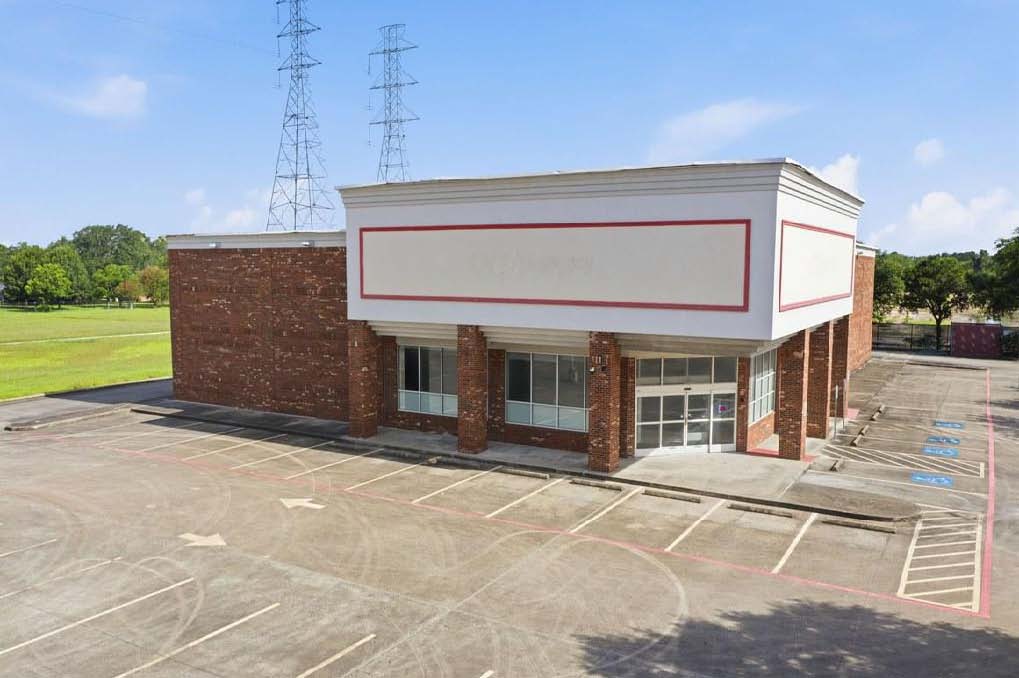 2700 West Main St, League City, TX 77573