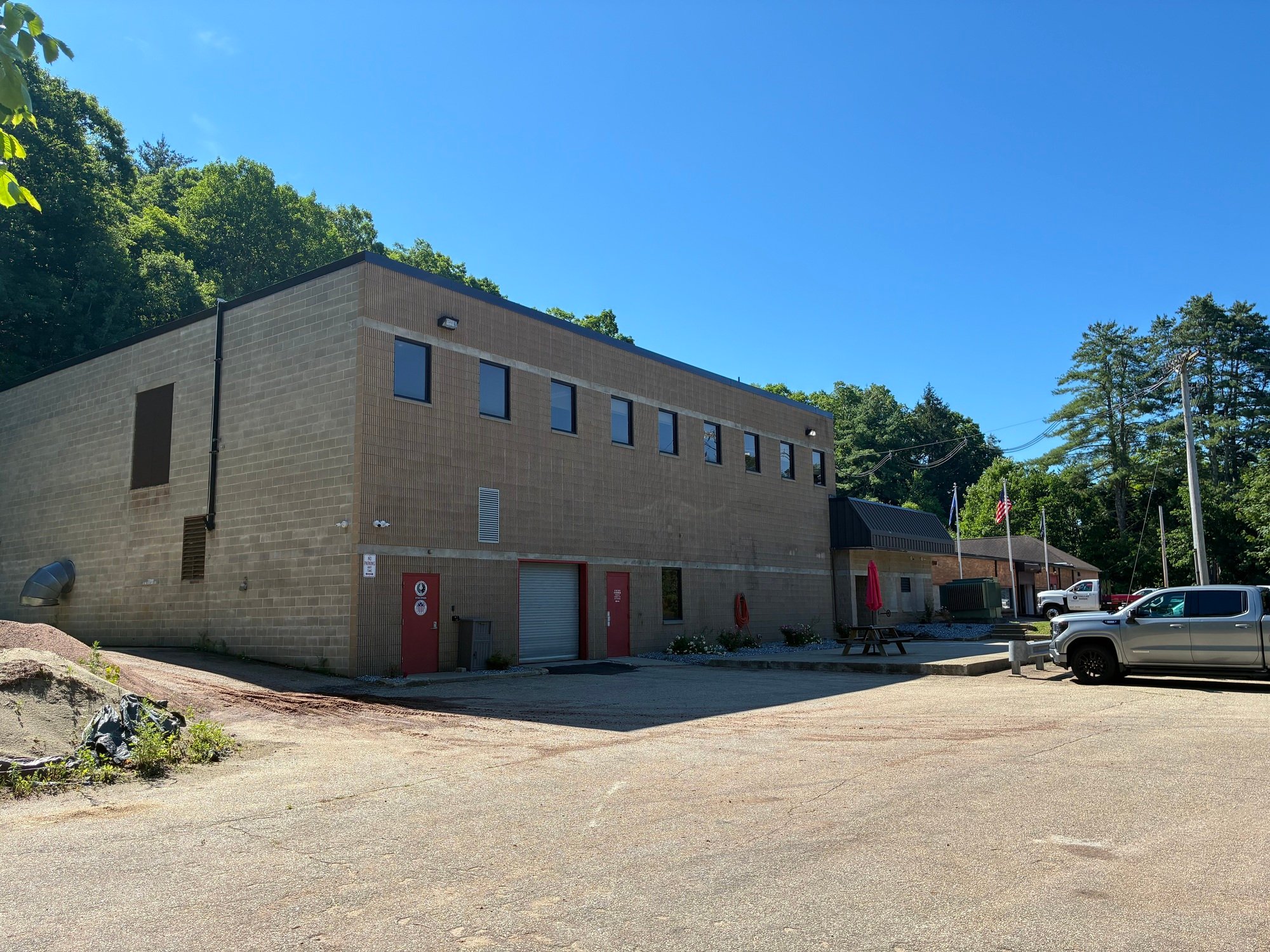 24 East Brookfield Rd, North Brookfield, MA 01535
