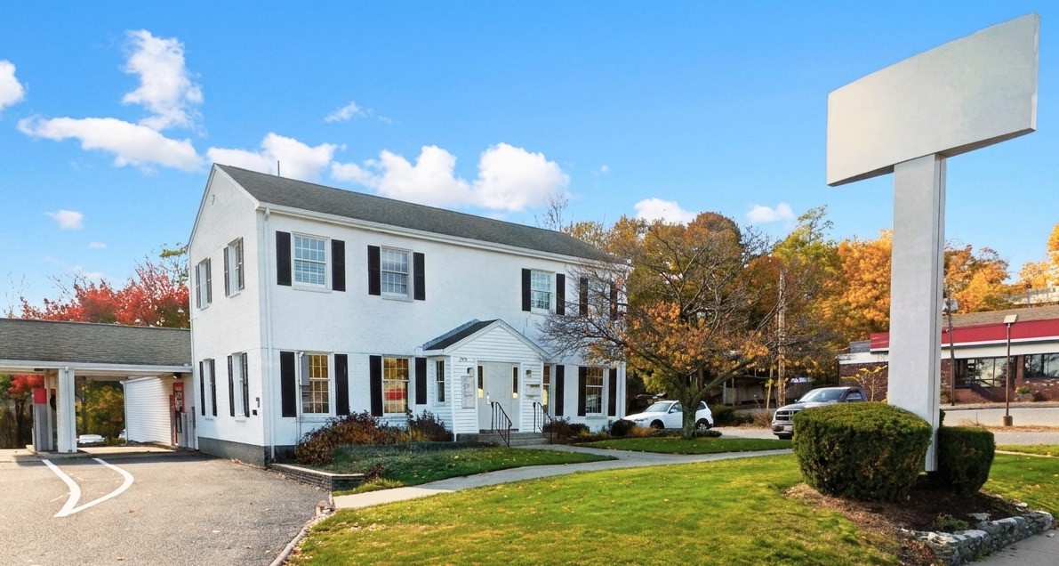 223 E Main St, Marlborough, MA 01752