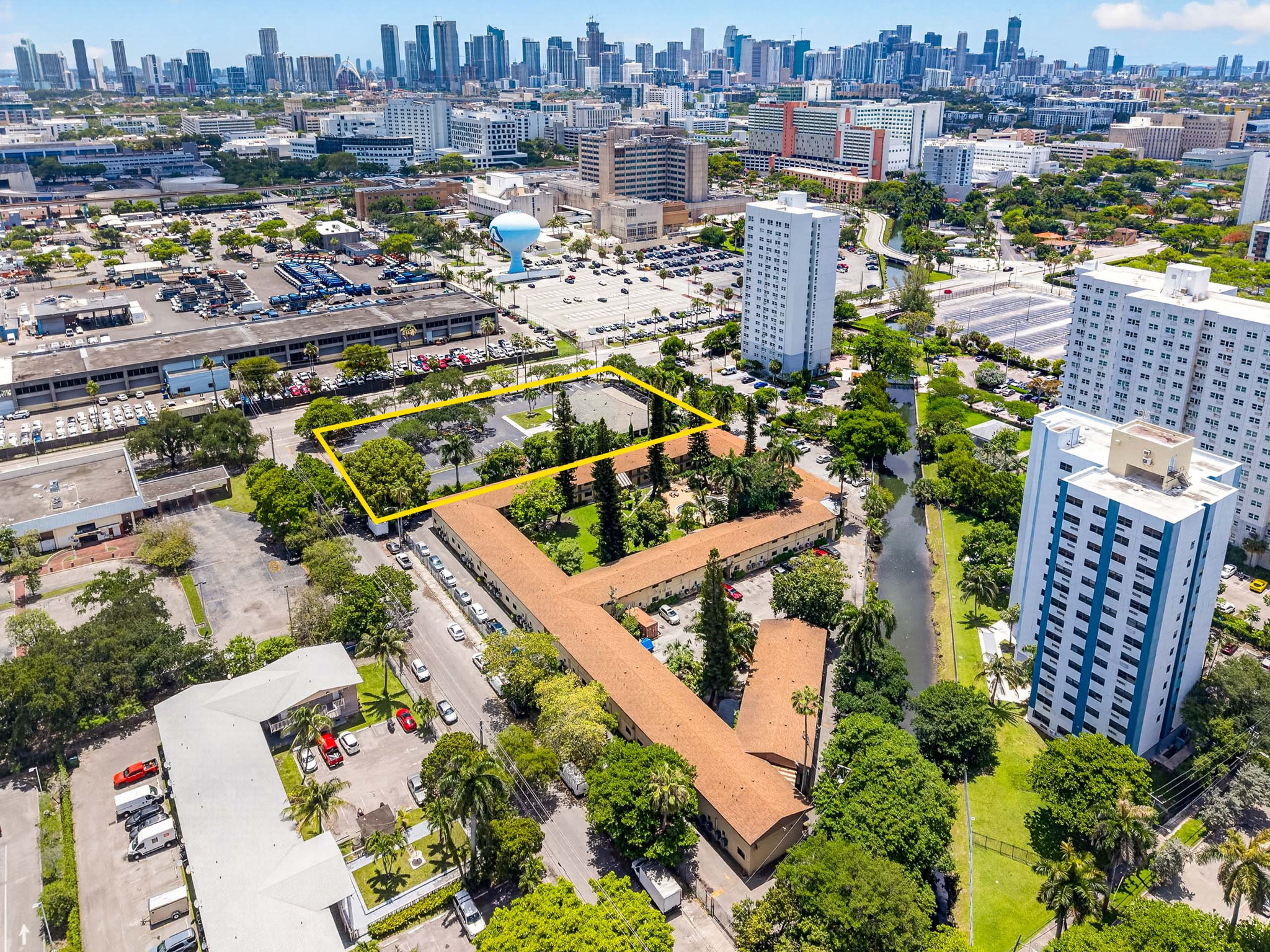 1902 NW 14Th Ave, Miami, FL 33125