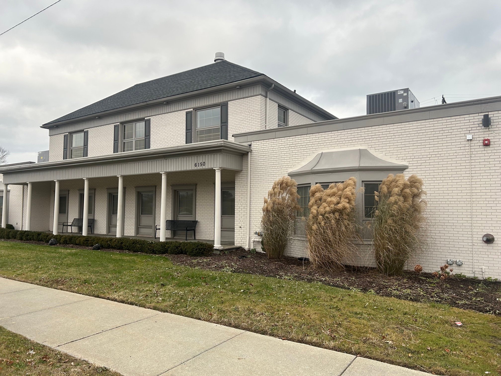 6150 Cadieux Rd, Detroit, MI 48224