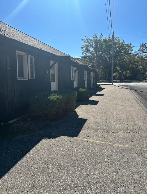 114 Devonshire Dr, Prudenville, MI 48651