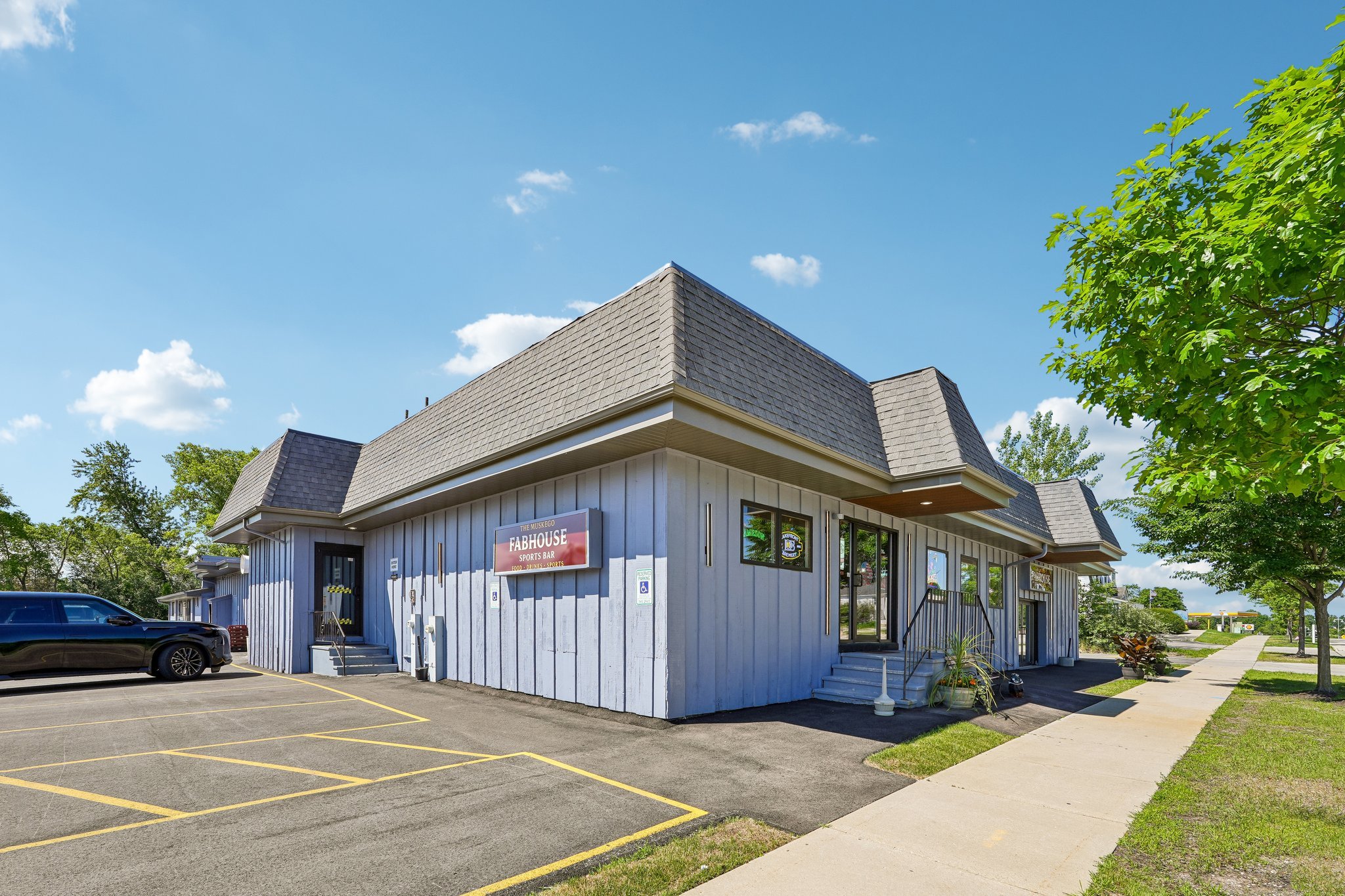 S76W17745 Janesville Rd, Muskego, WI 53150