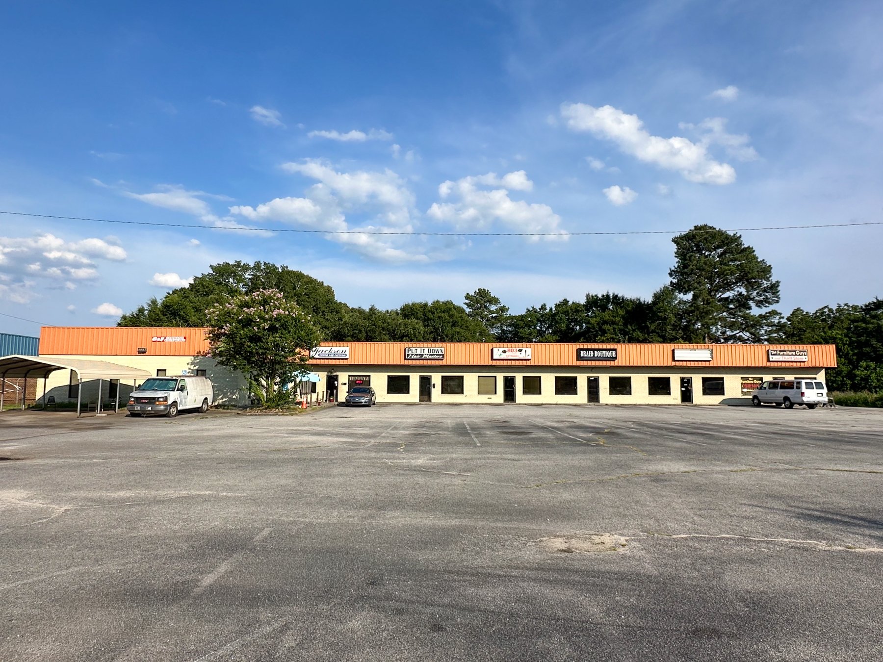 4666 Broad St, Sumter, SC 29154