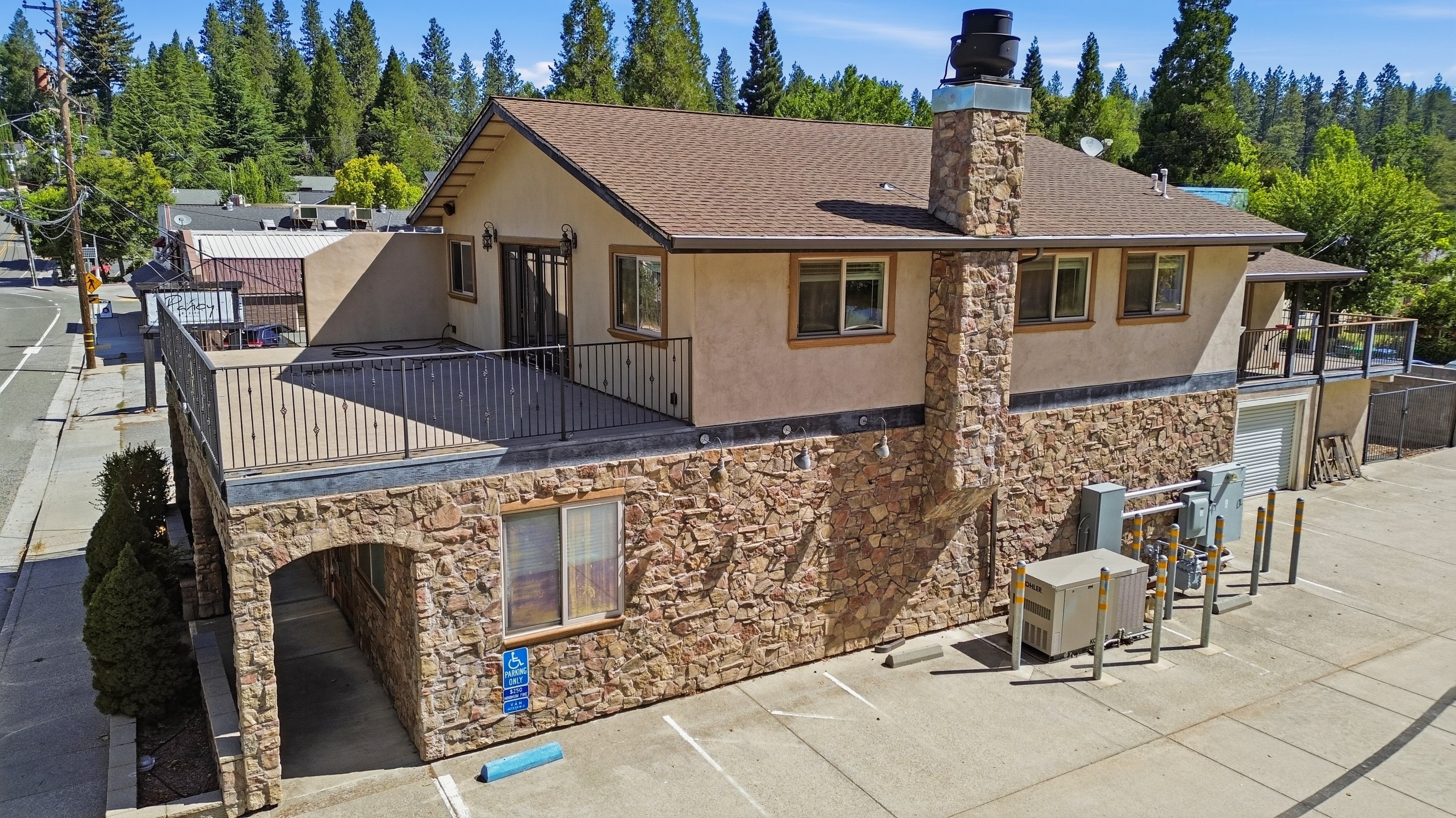 450 Colfax Ave, Grass Valley, CA 95945