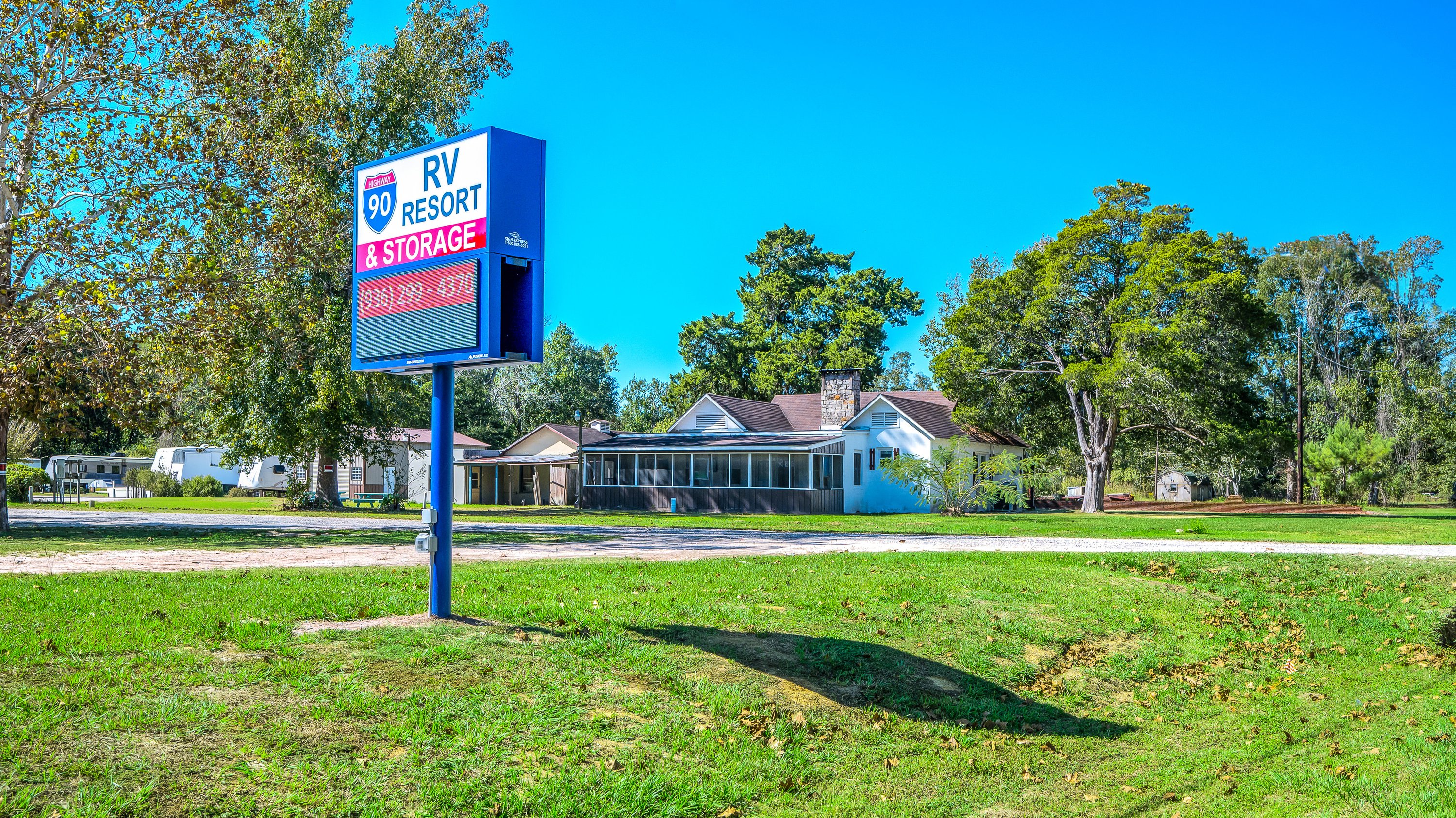 710 E Main St, Liberty, TX 77575
