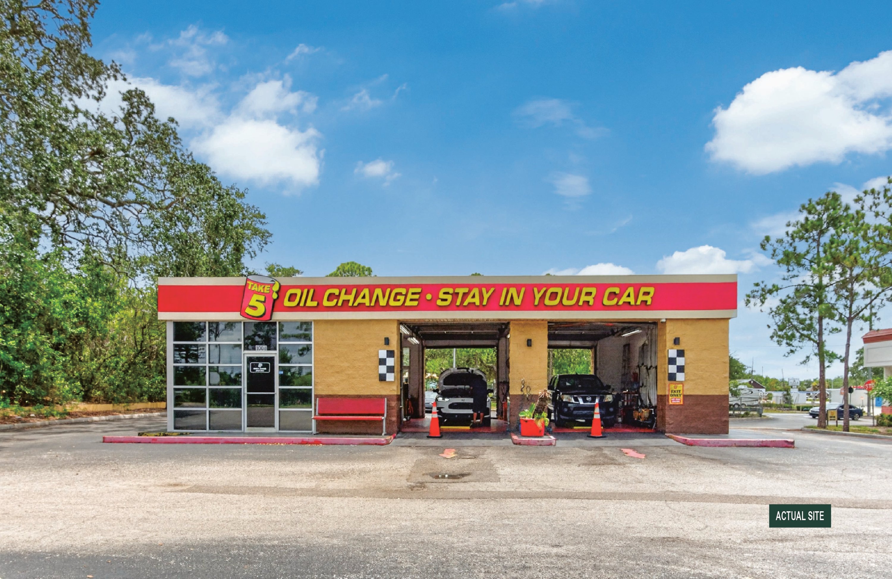 1008 E Tarpon Ave, Tarpon Springs, FL 34689