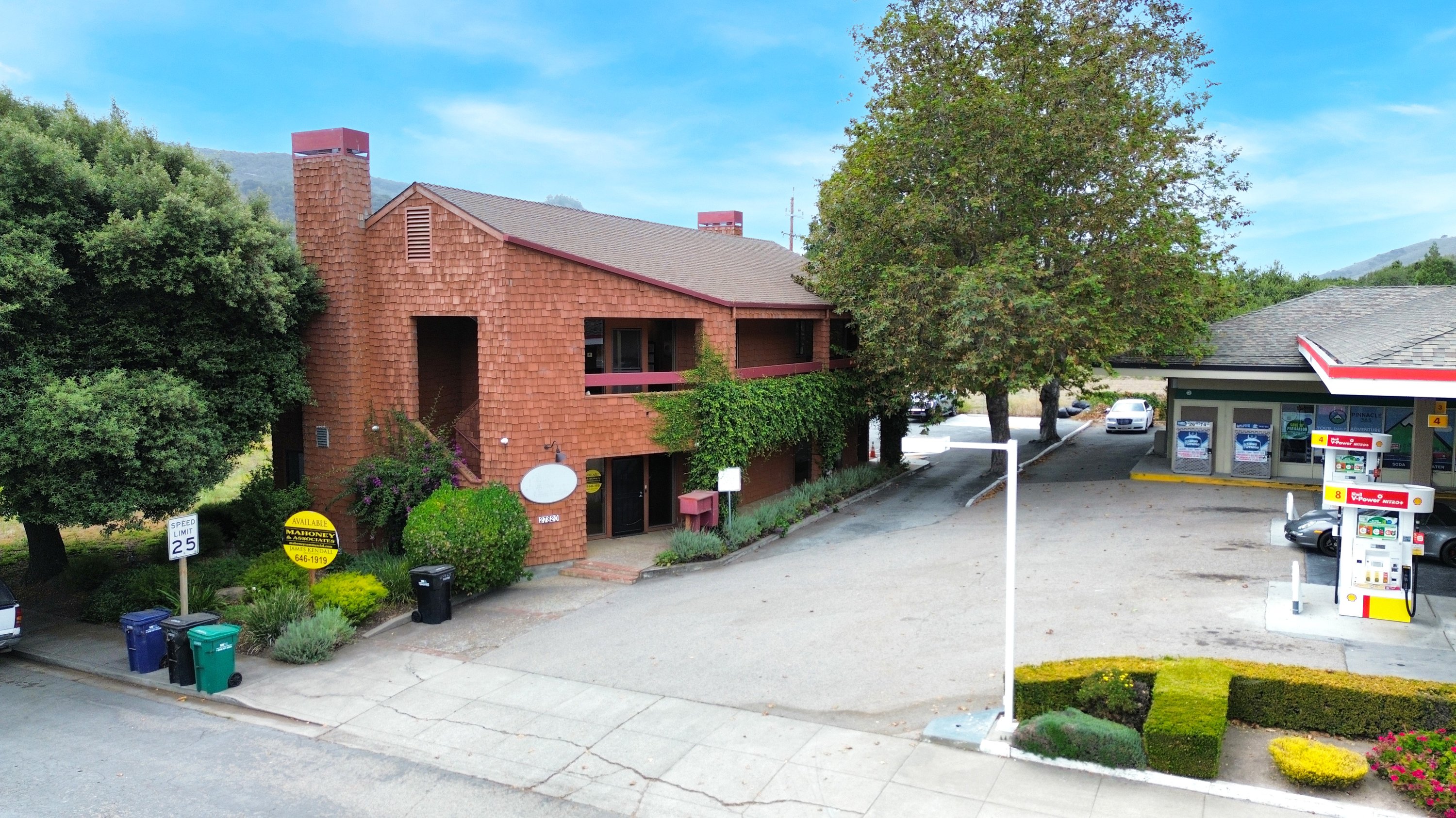 27820 Dorris Dr, Carmel, CA 93923