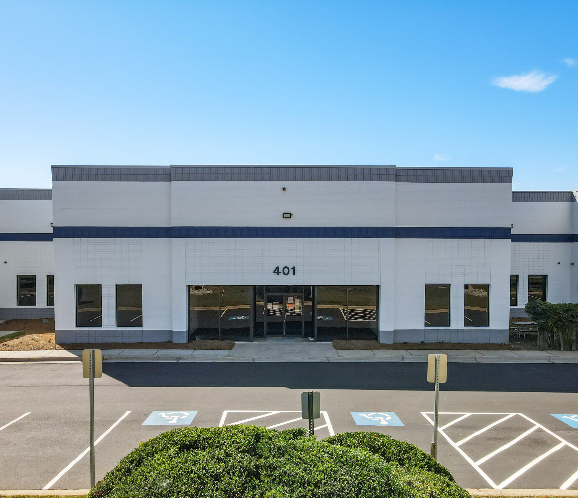 401 Thornton Rd, Lithia Springs, GA 30122