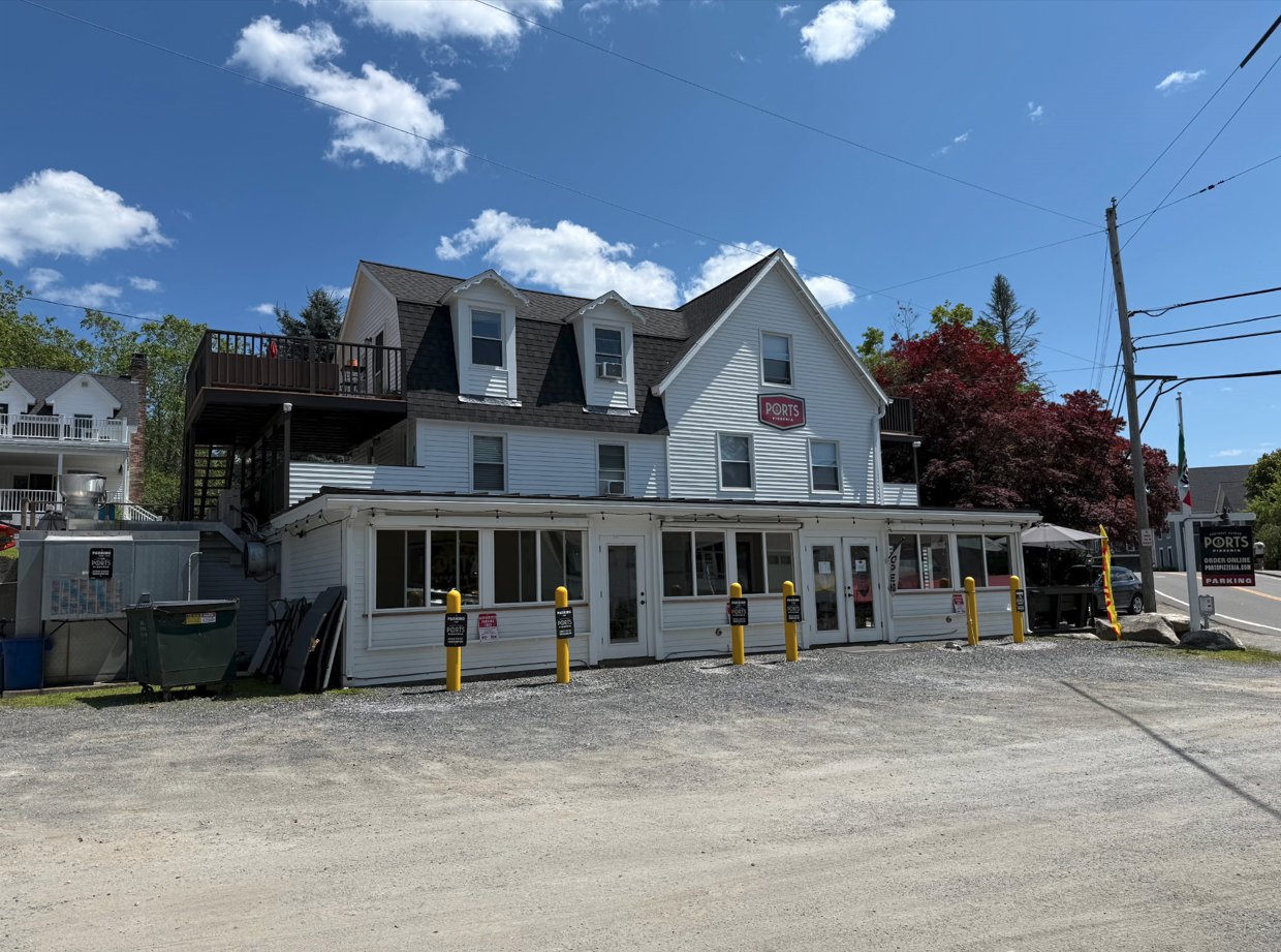 28 Union St, Boothbay Harbor, ME 04538