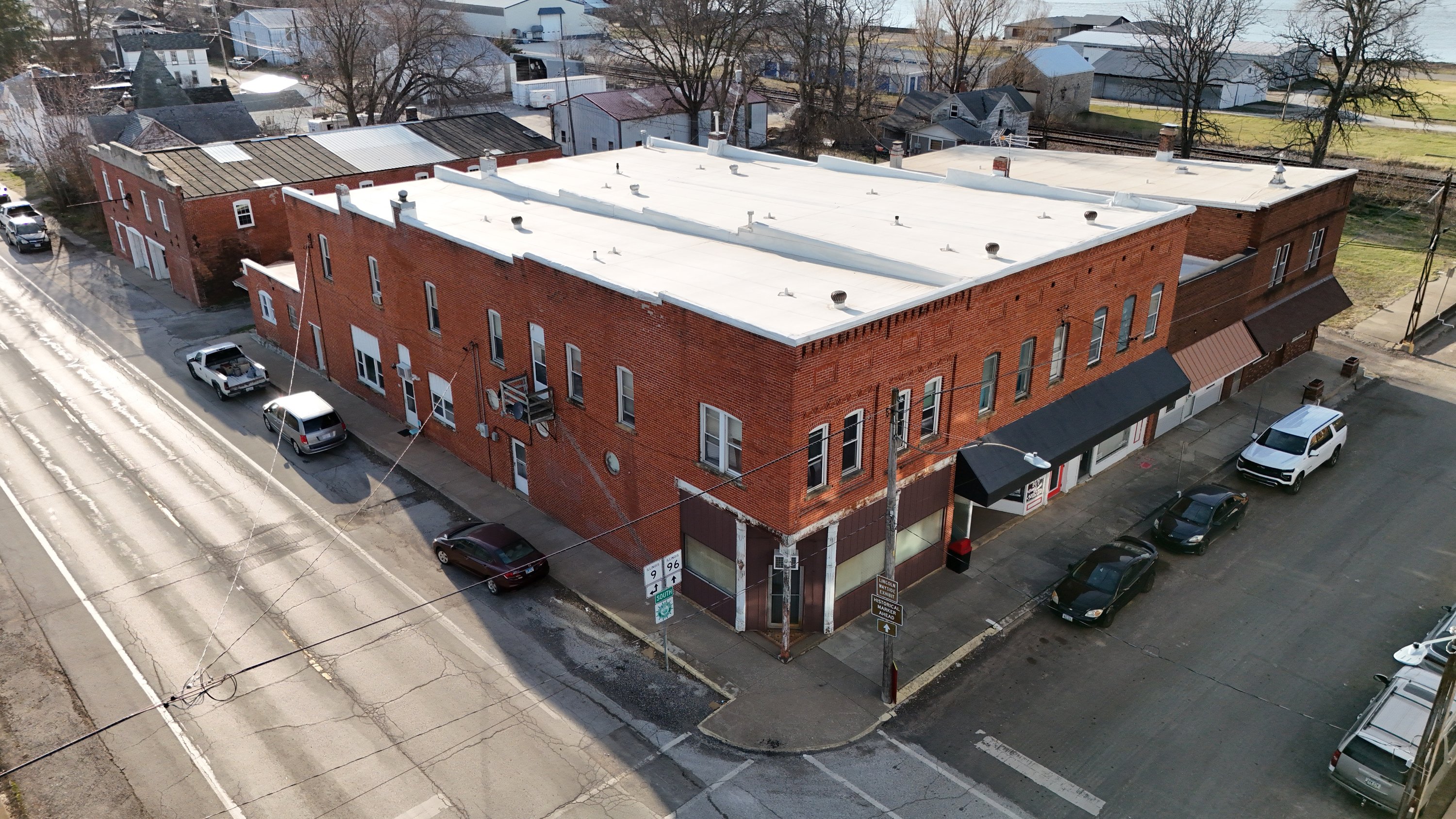 297 Oak St, Dallas City, IL 62330