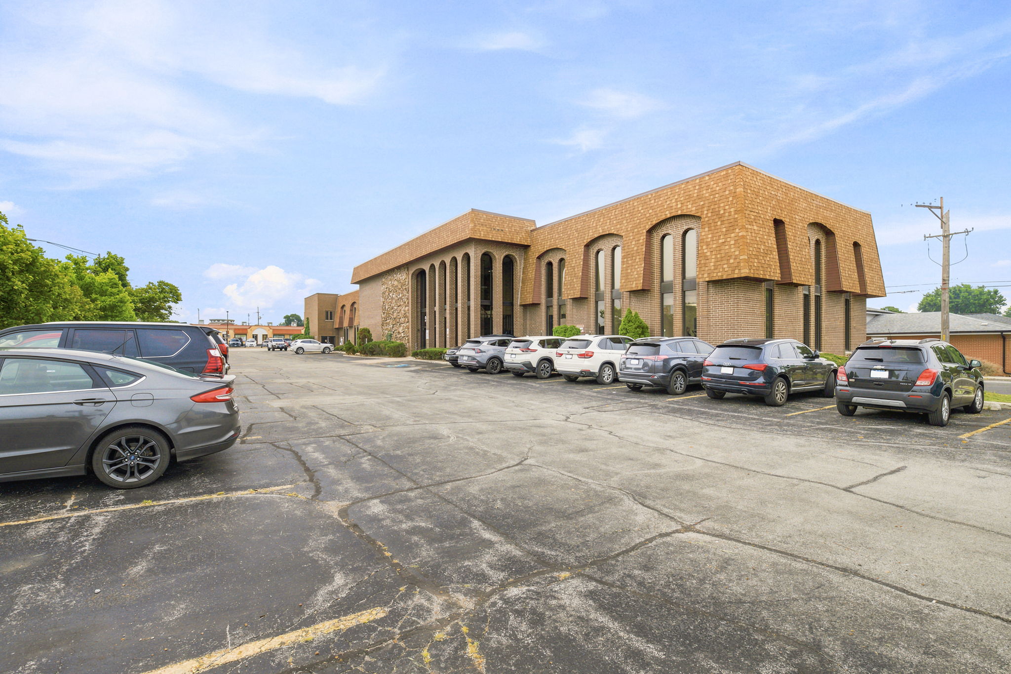 4647 W 103Rd St, Oak Lawn, IL 60453