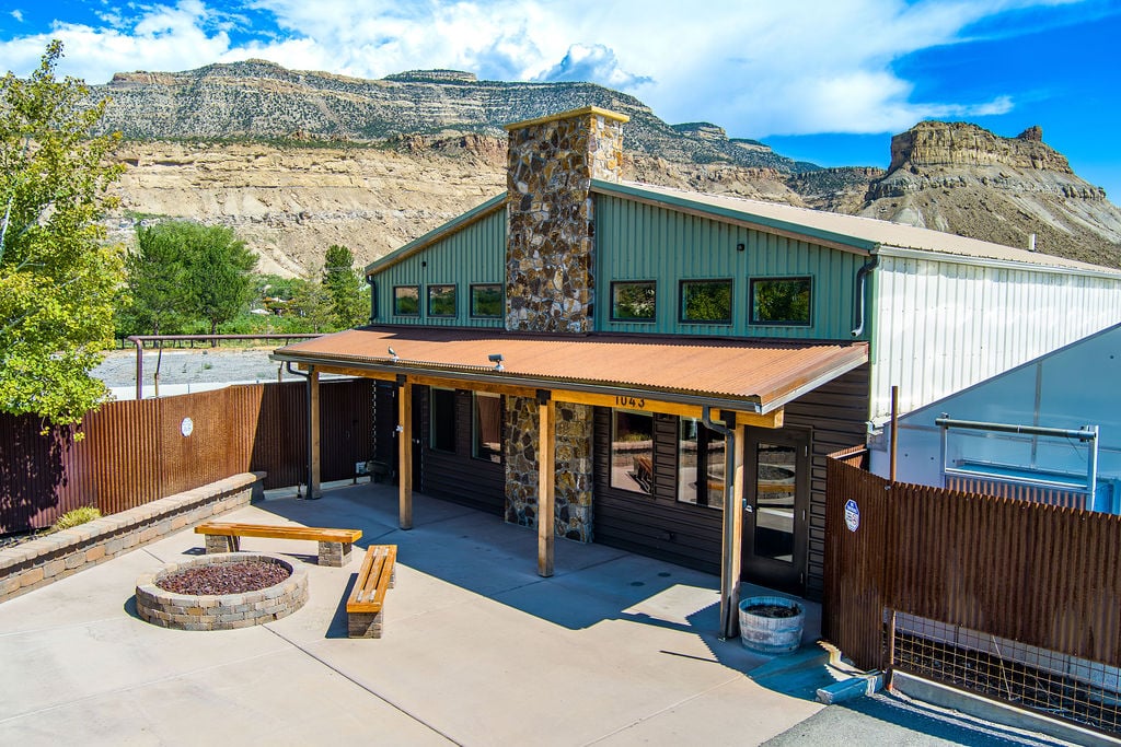 1043 N River Rd, Palisade, CO 81526