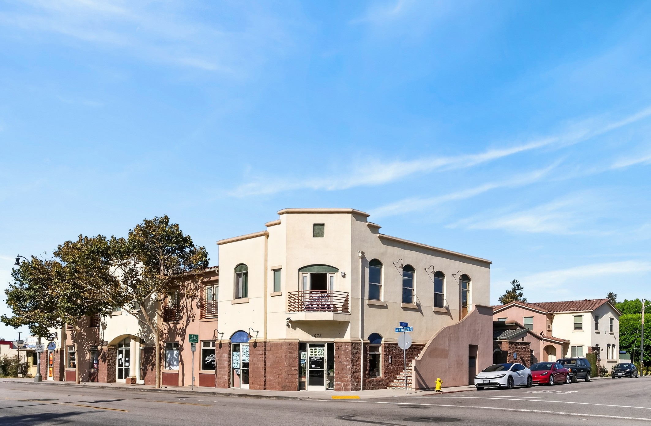1073 N Ventura Ave, Ventura, CA 93001