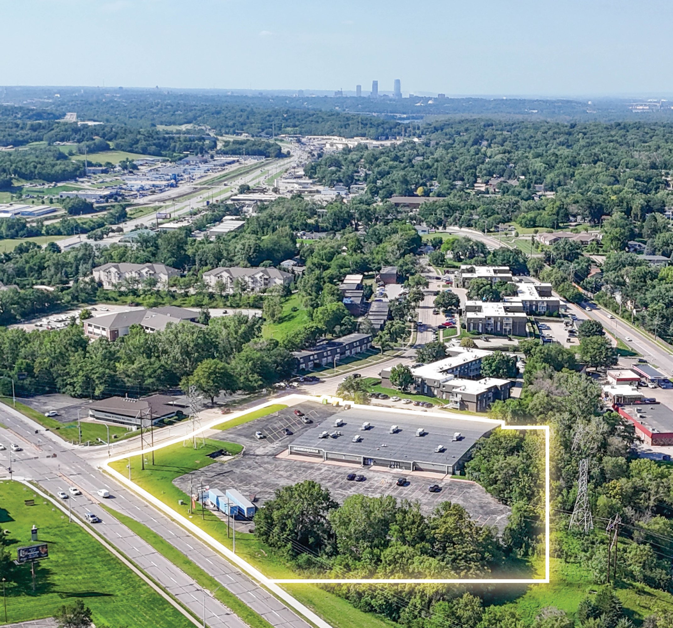 601 Chateau Dr, Bellevue, NE 68005