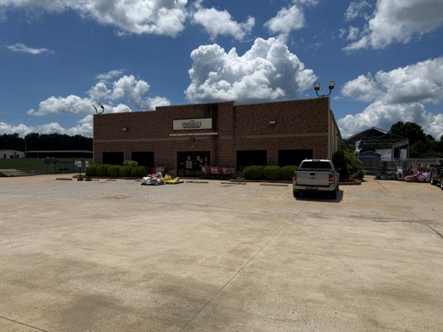 1675 W Market St, Bolivar, TN 38008