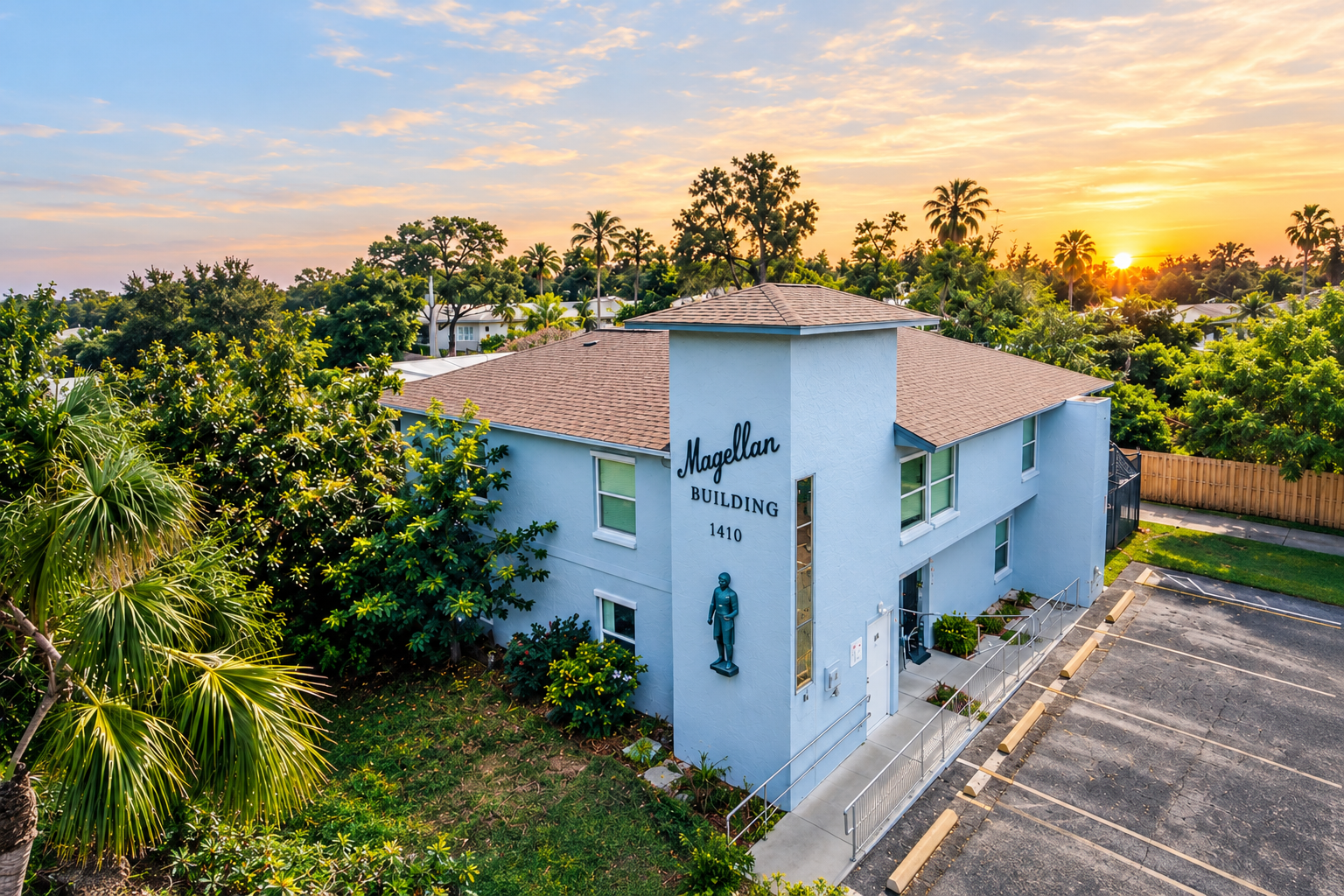 1410 Magellan Dr, Sarasota, FL 34243