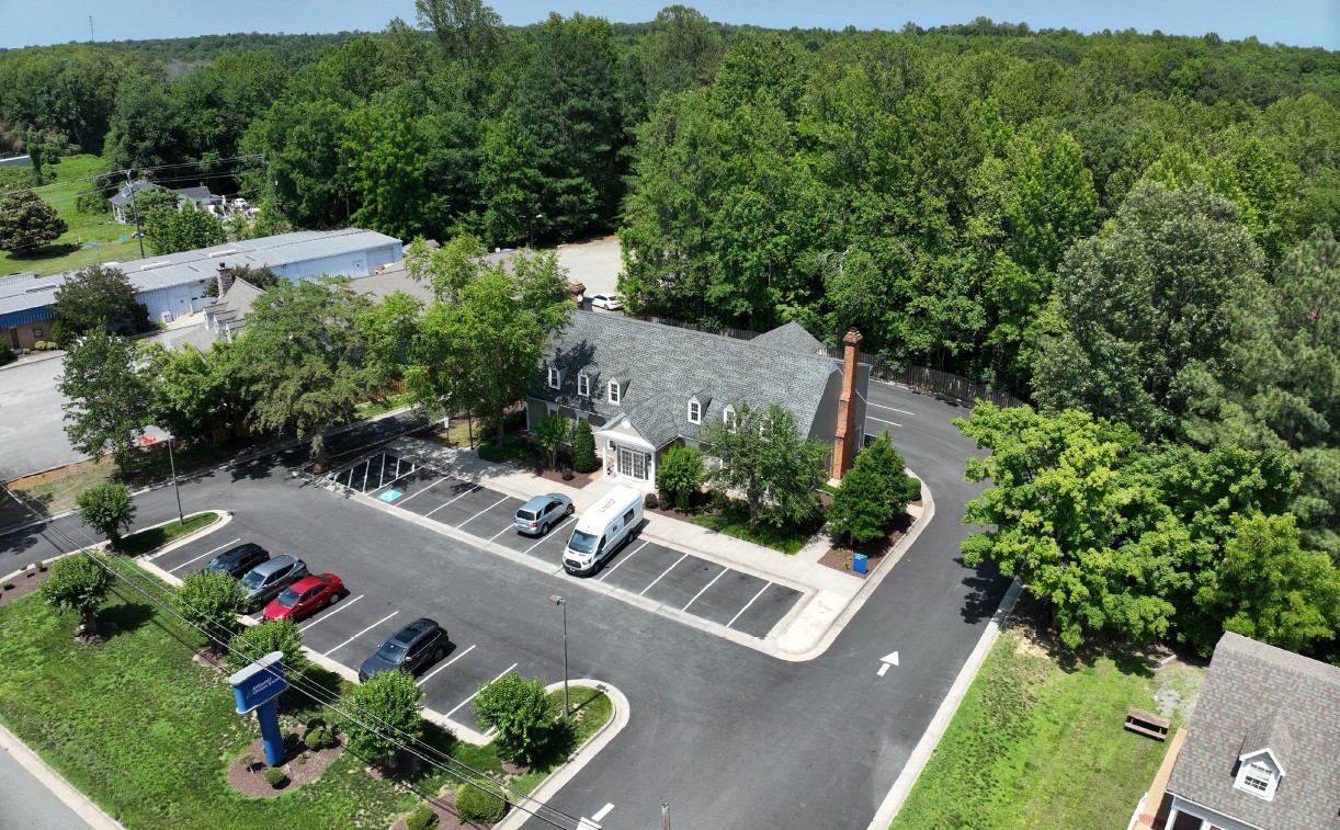 284 N Main St, Kilmarnock, VA 22482