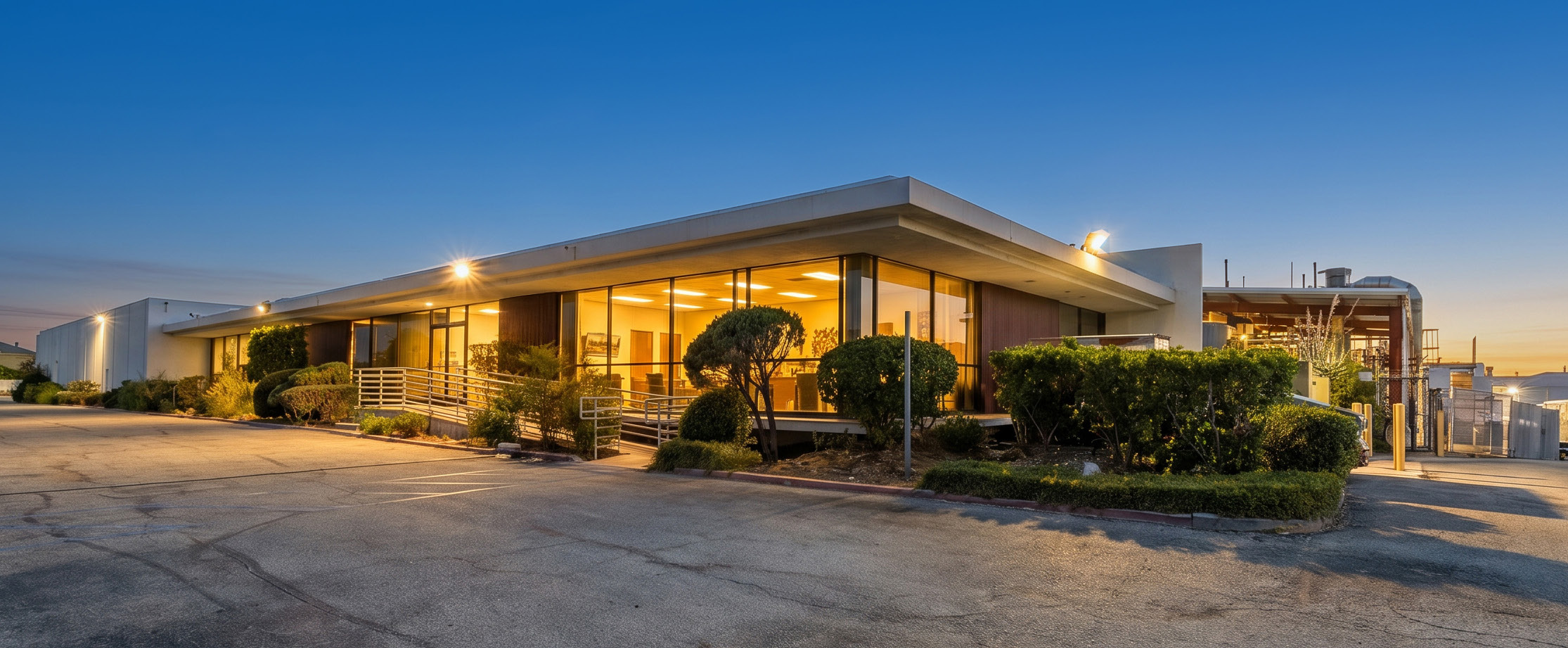 2727 Maricopa St, Torrance, CA 90503
