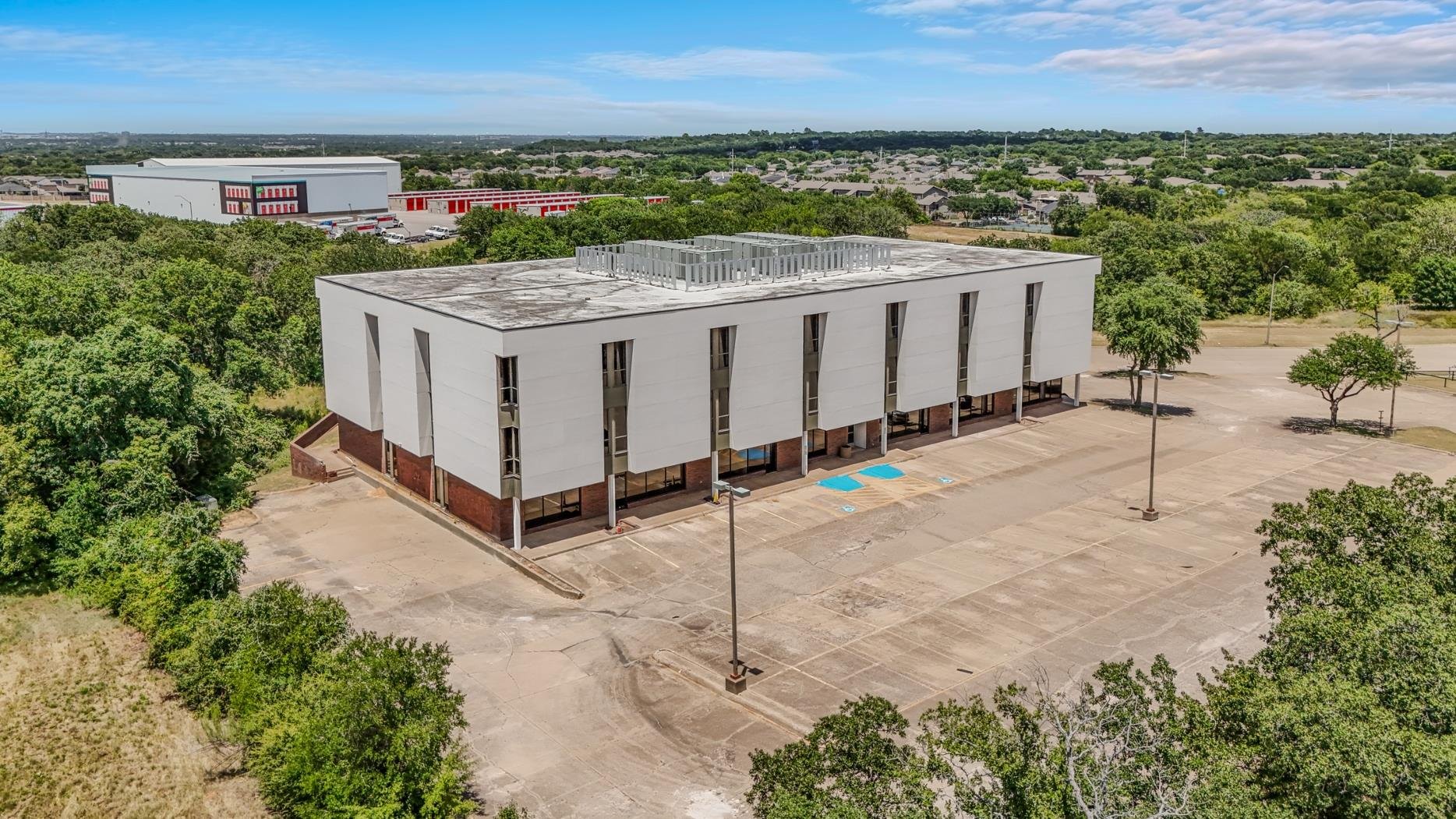 6900 Anderson Blvd, Fort Worth, TX 76120