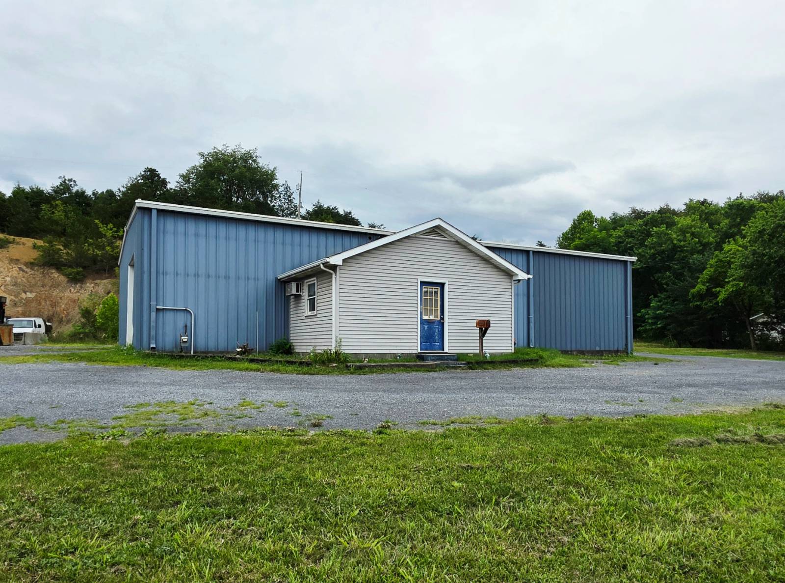 1481 Us Highway 220 S, Moorefield, WV 26836