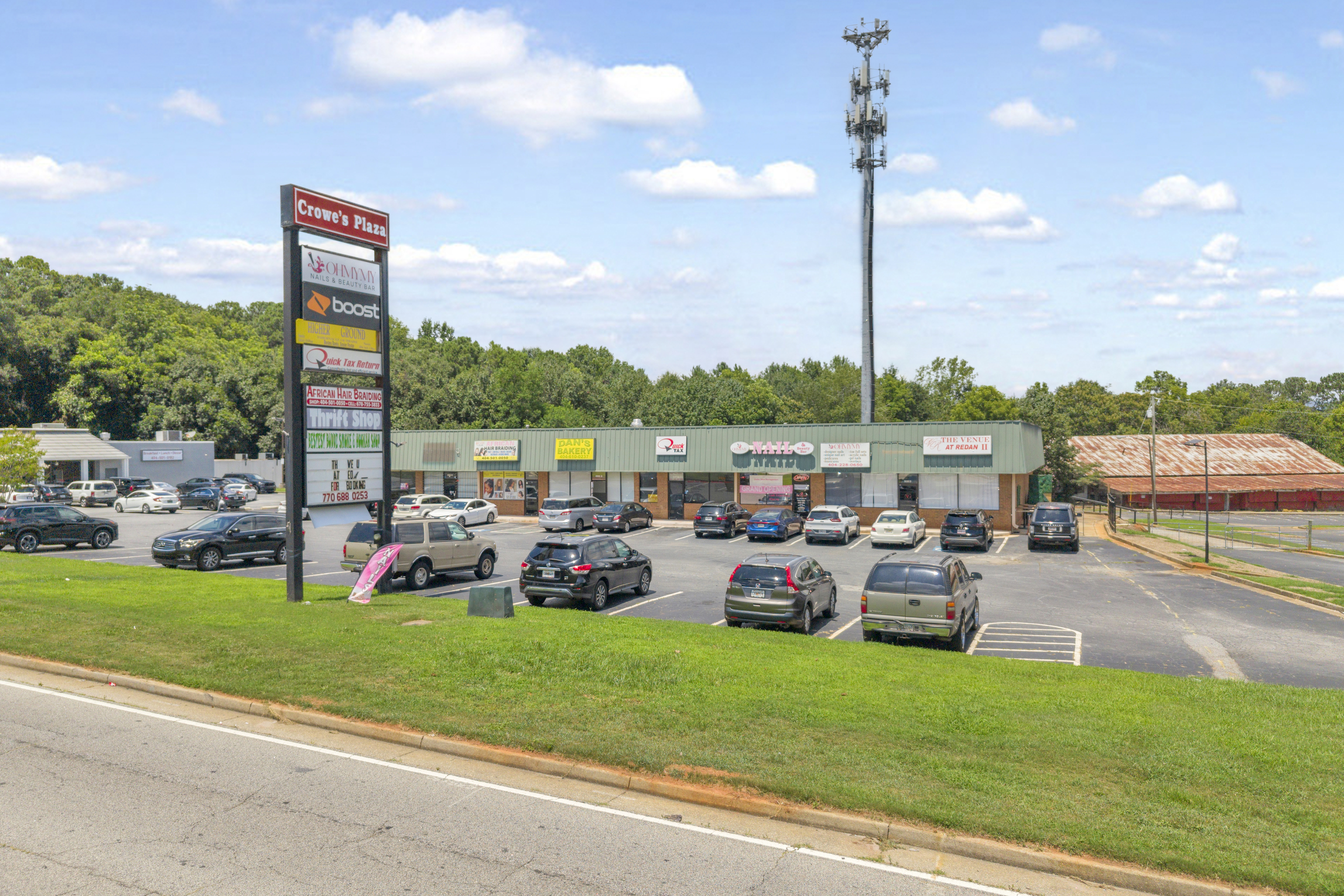 4960 Redan Rd, Stone Mountain, GA 30088