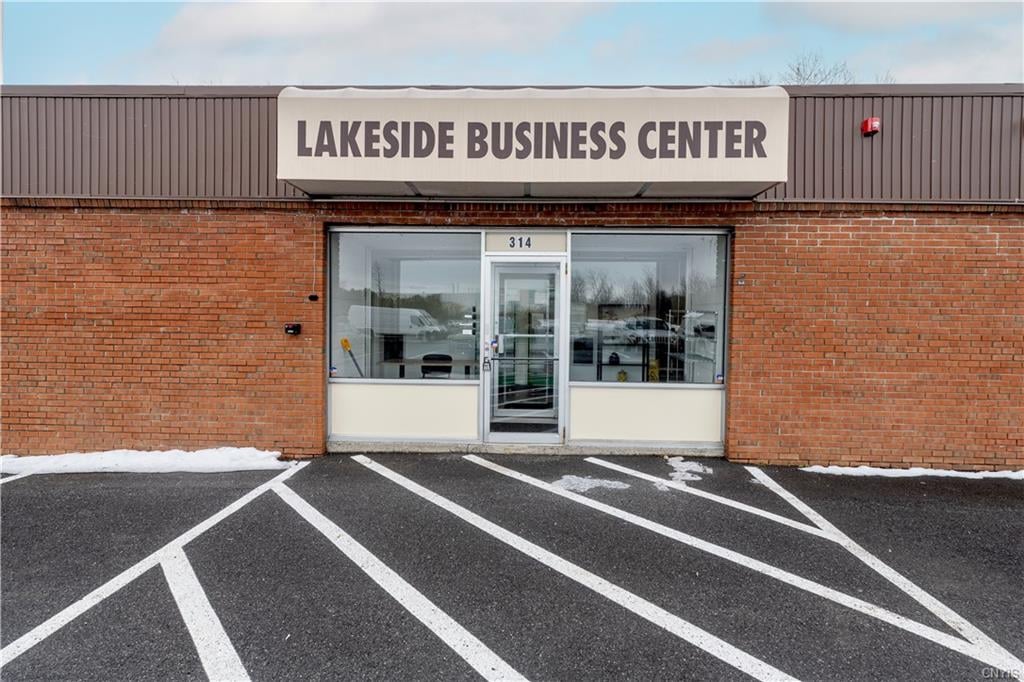 314 Lakeside Rd, Syracuse, NY 13209