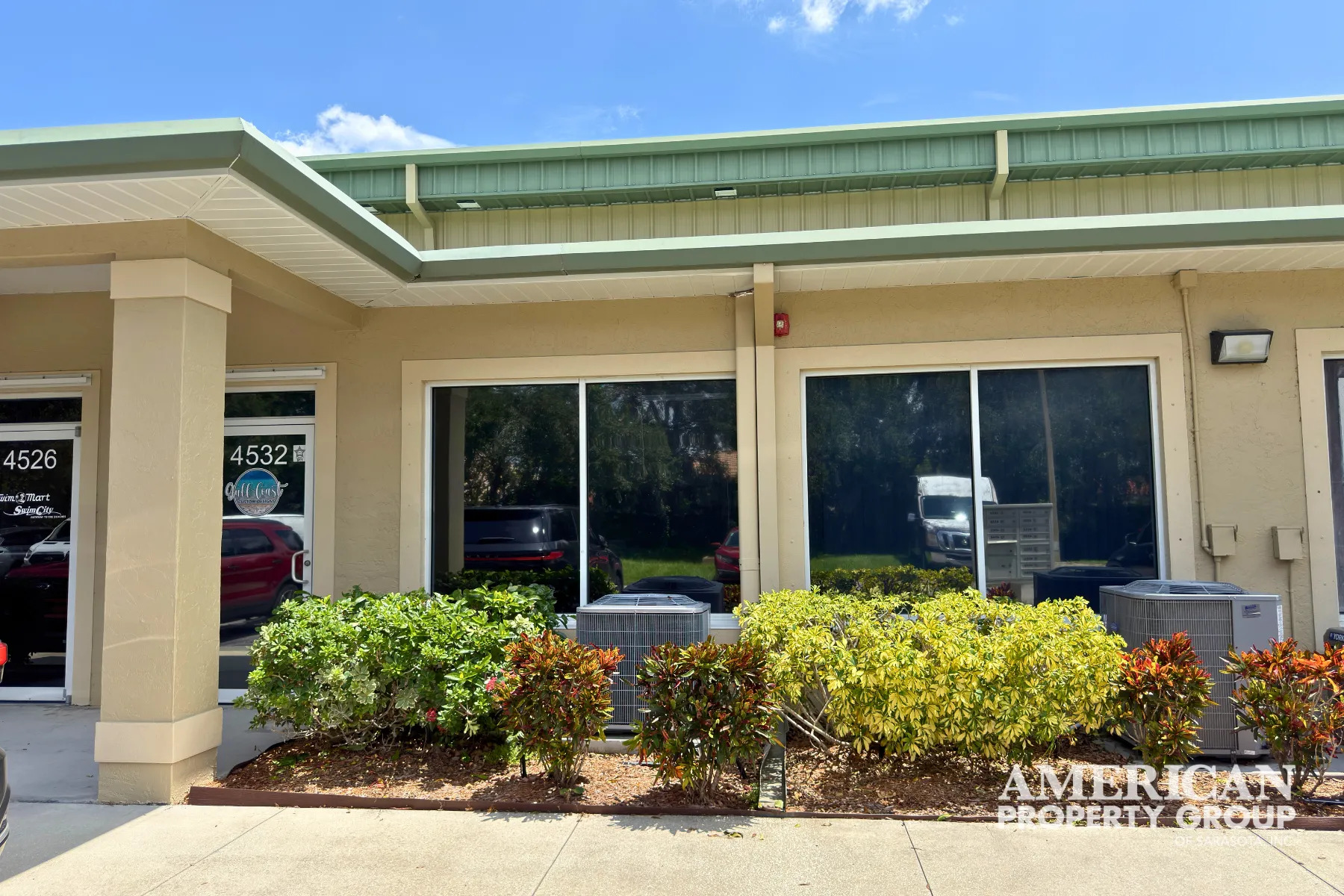 4532 Mcashton St, Sarasota, FL 34233