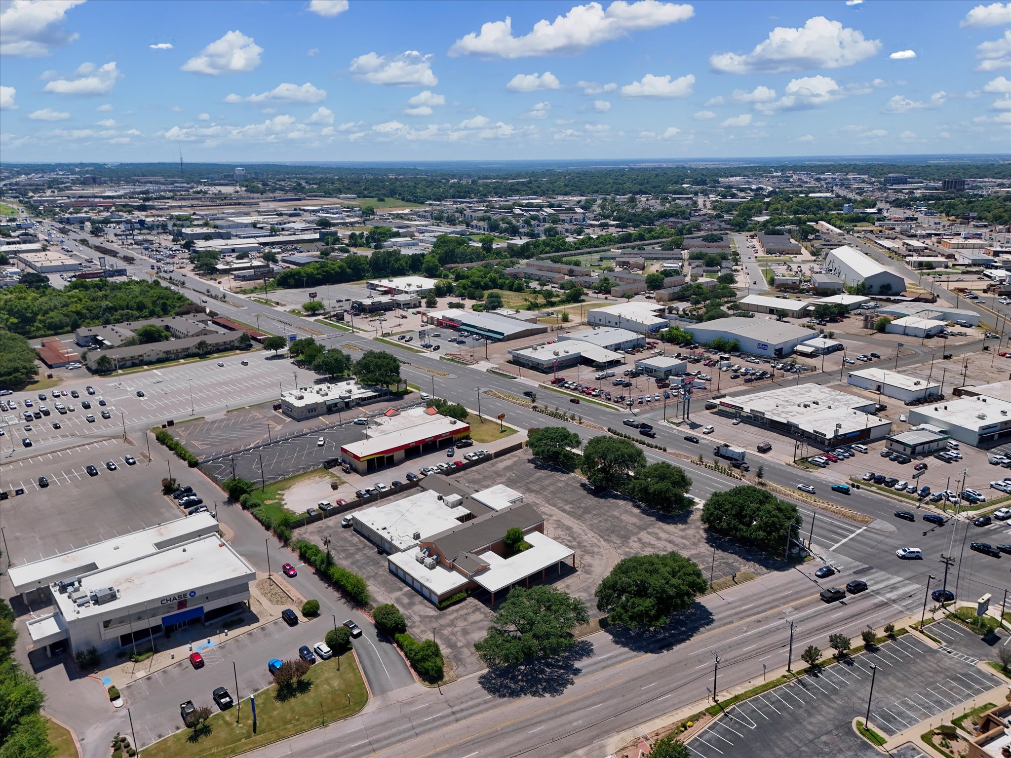 4400 W Waco Dr, Waco, TX 76710 For Sale | Crexi.com