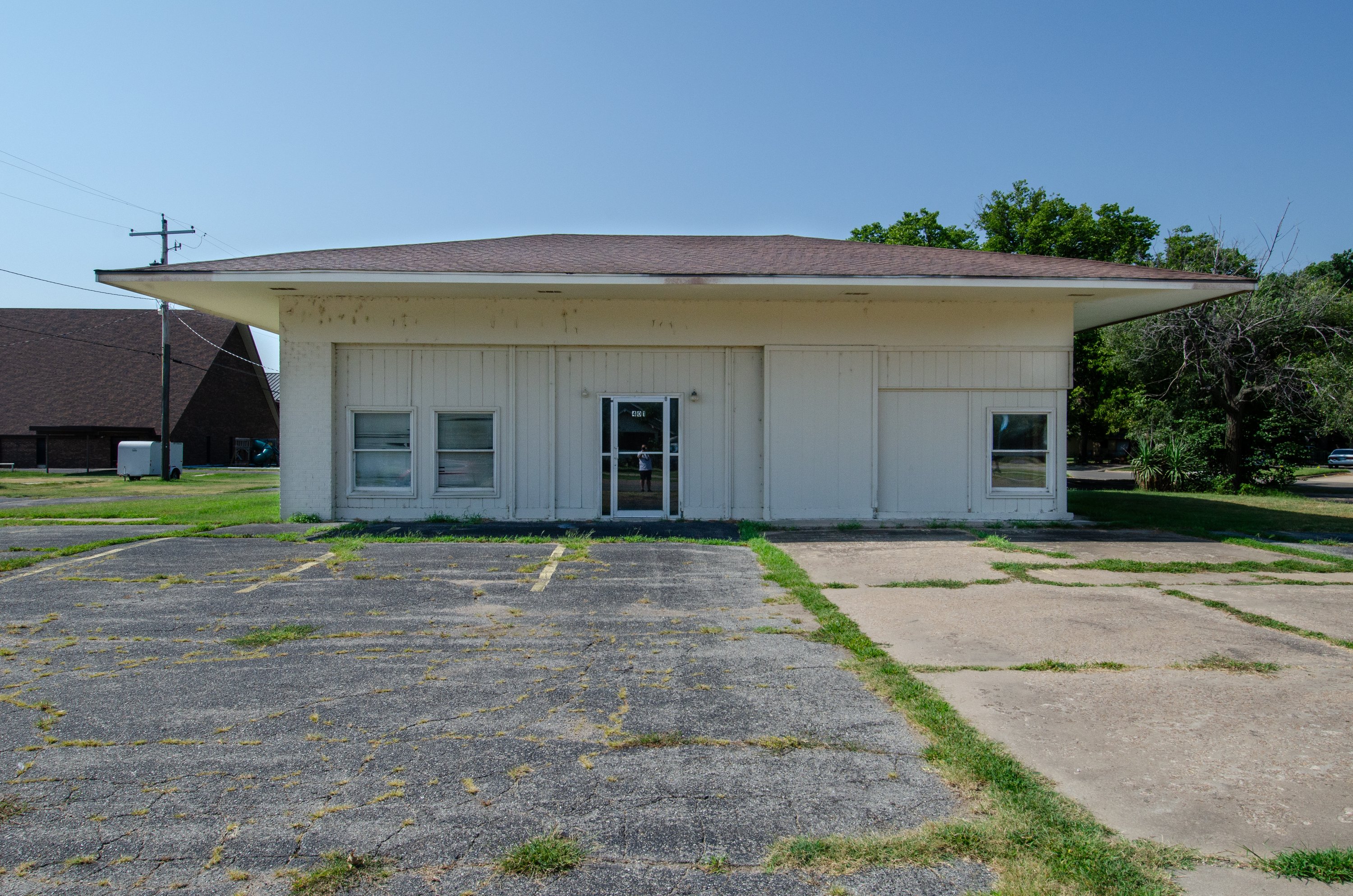 401 East Grand Ave, Haysville, KS 67060