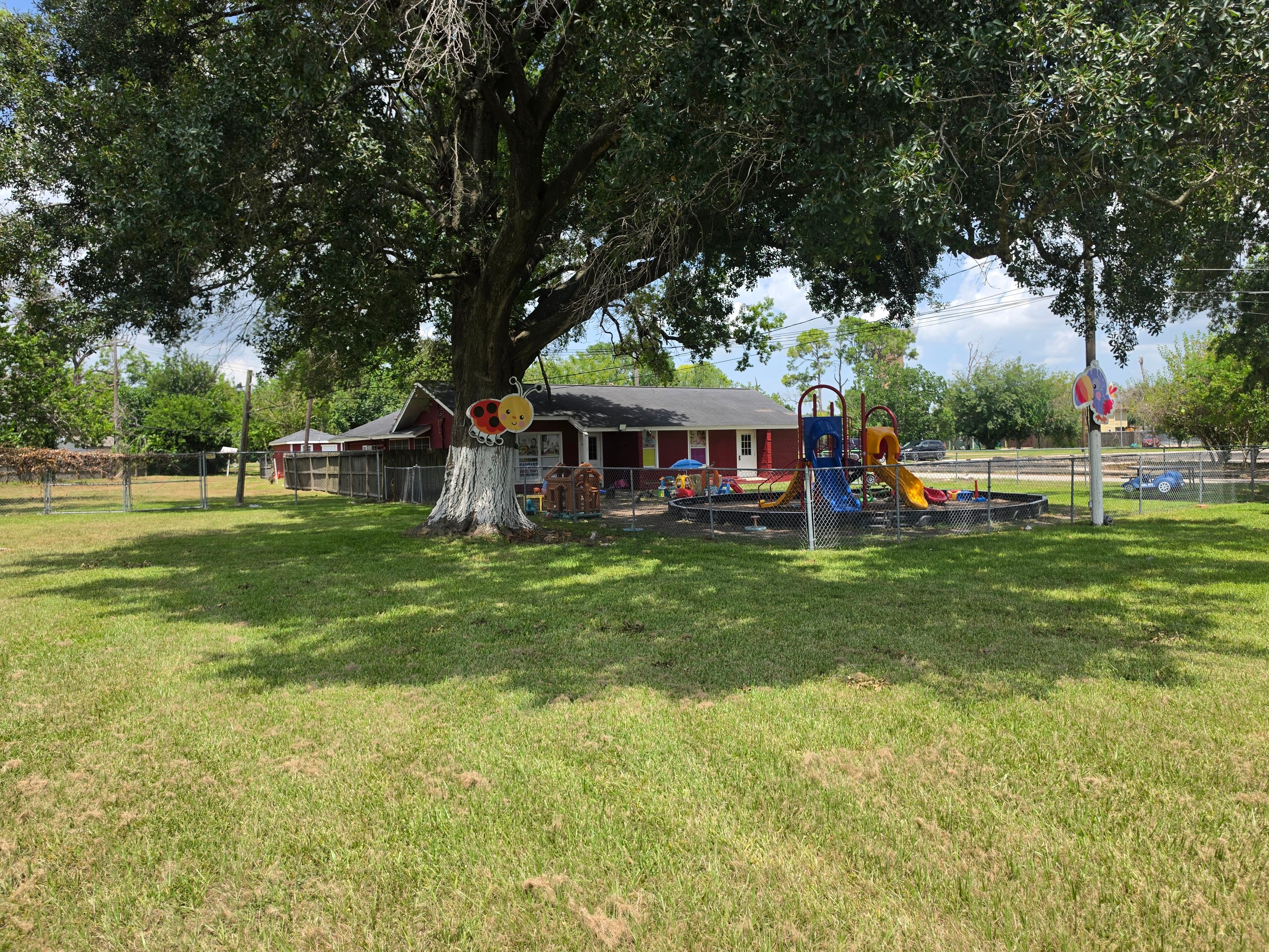 3501 Red Bluff Rd, Pasadena, TX 77503