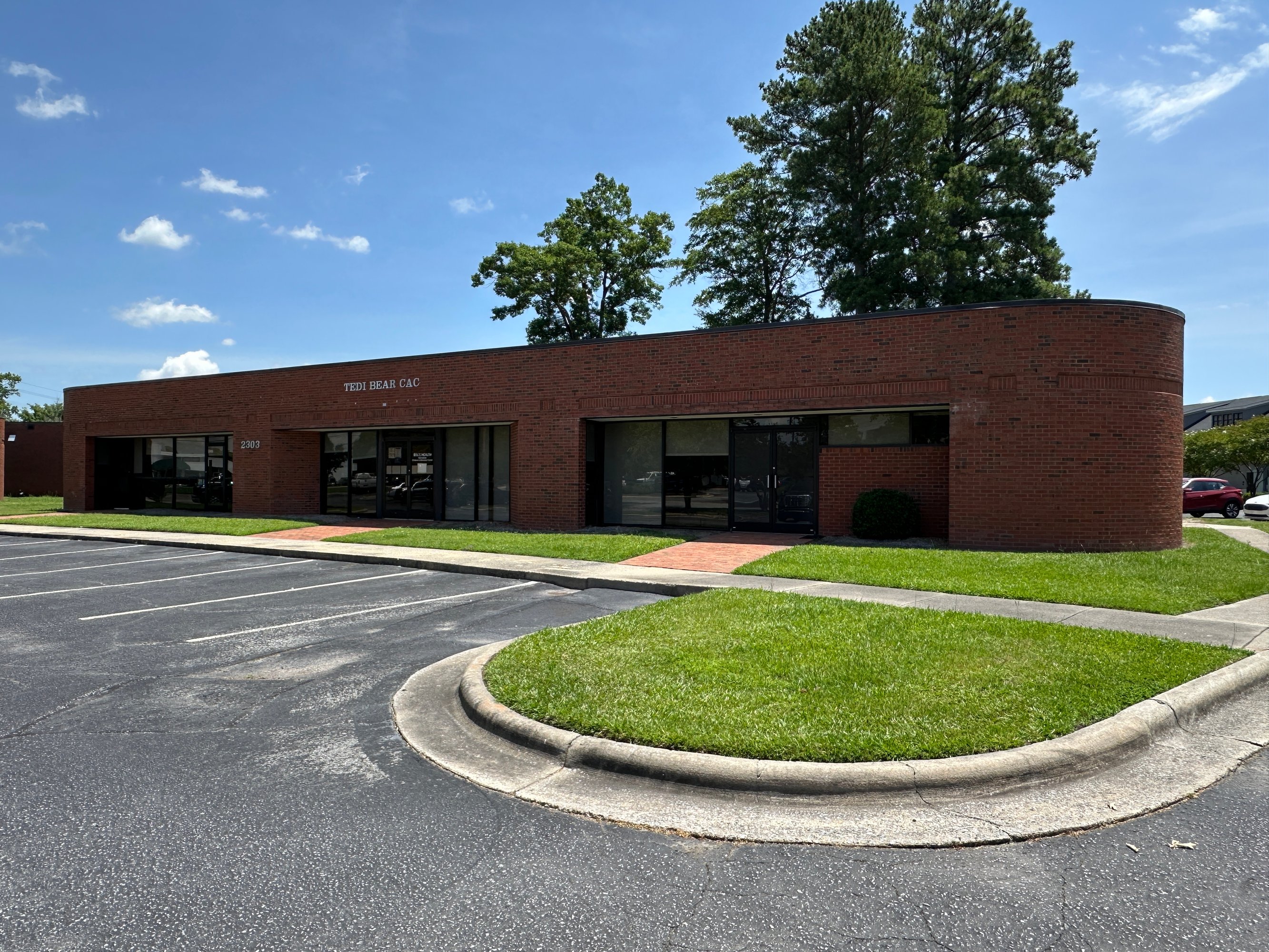 2303 Executive Cir, Greenville, NC 27834