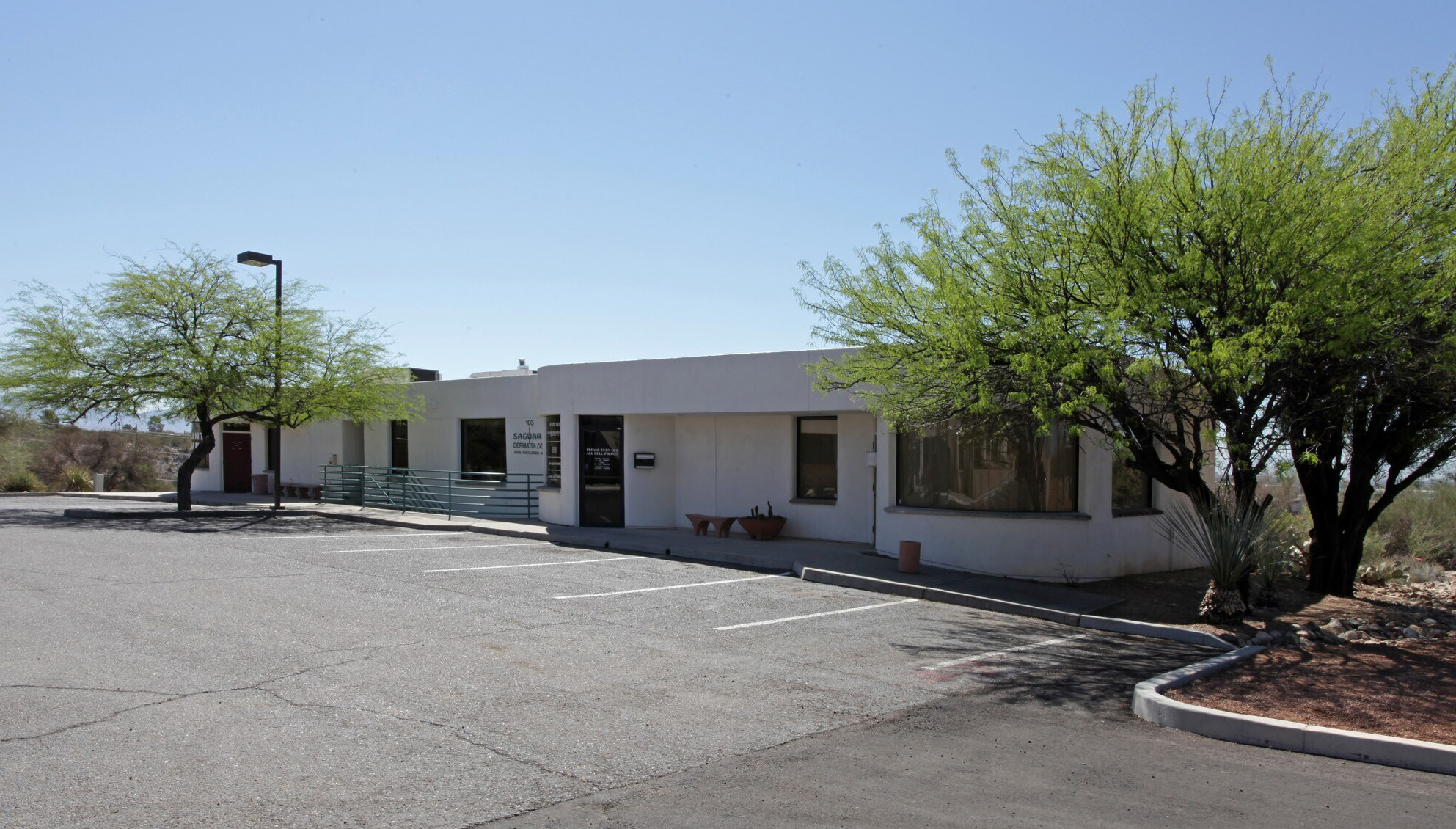 5577 Oracle Rd, Tucson, AZ 85704-3877