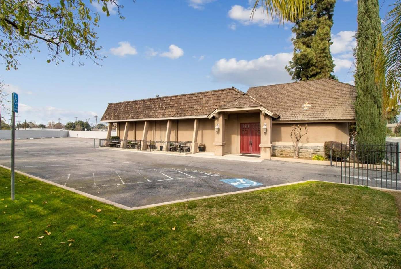 2915 N Maroa Ave, Fresno, CA 93704