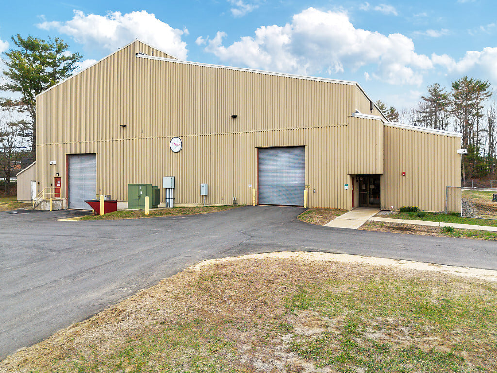 60 Darin Dr, Augusta, ME 04330