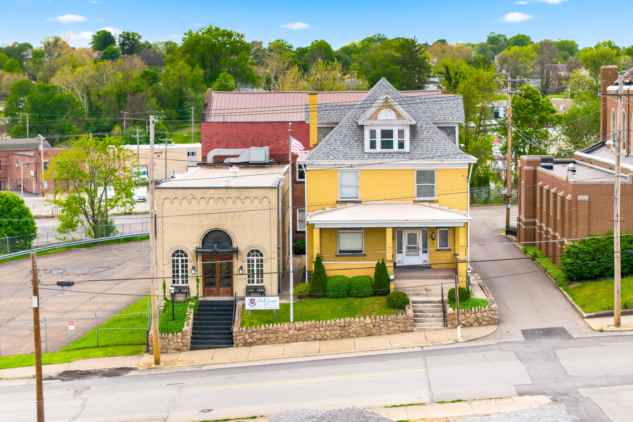 65 N Gallatin Ave, Uniontown, PA 15401