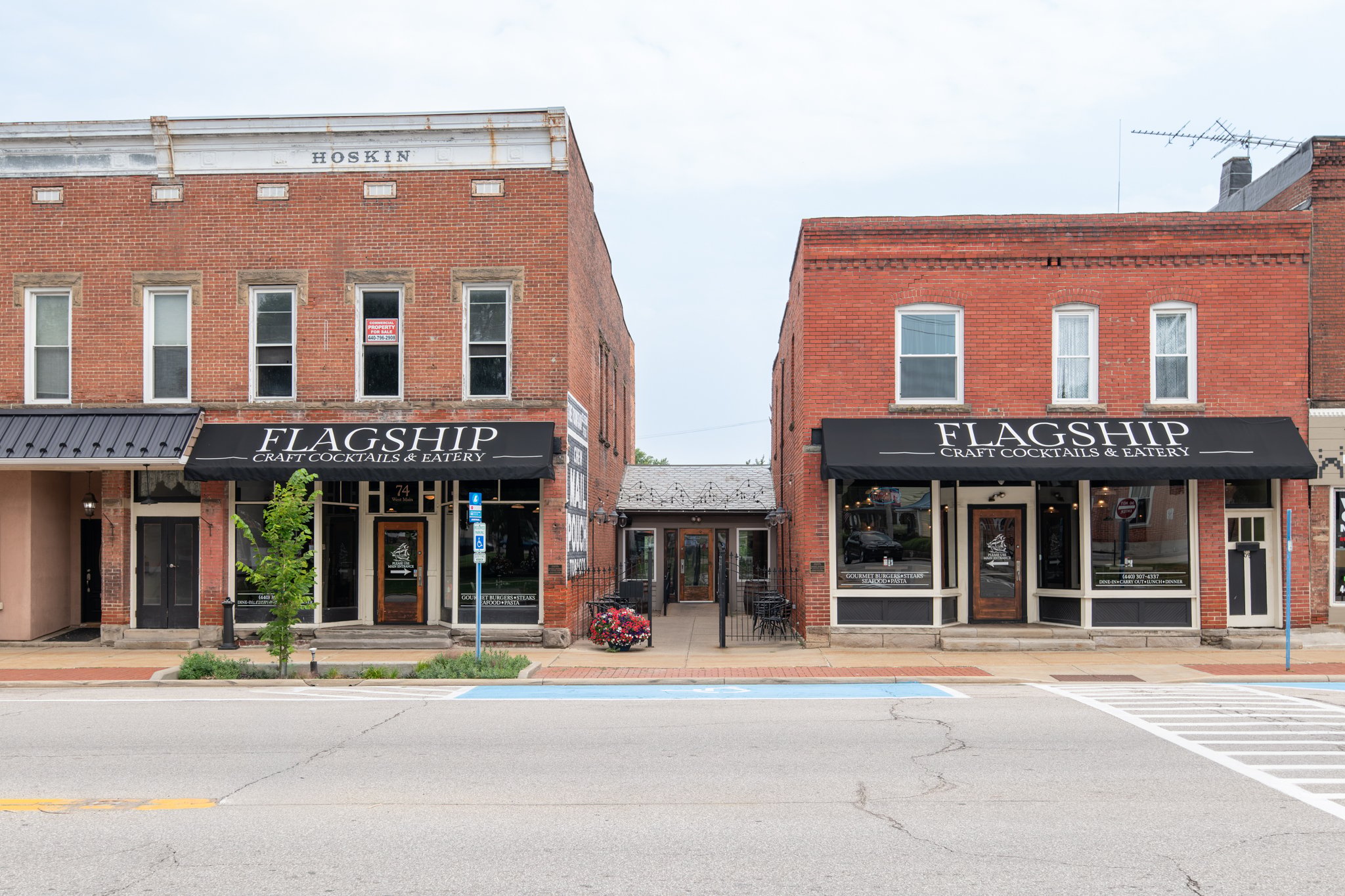 70 West Main St, Madison, OH 44057
