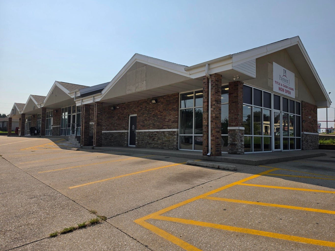 610 E Buffalo St, Bolivar, MO 65613