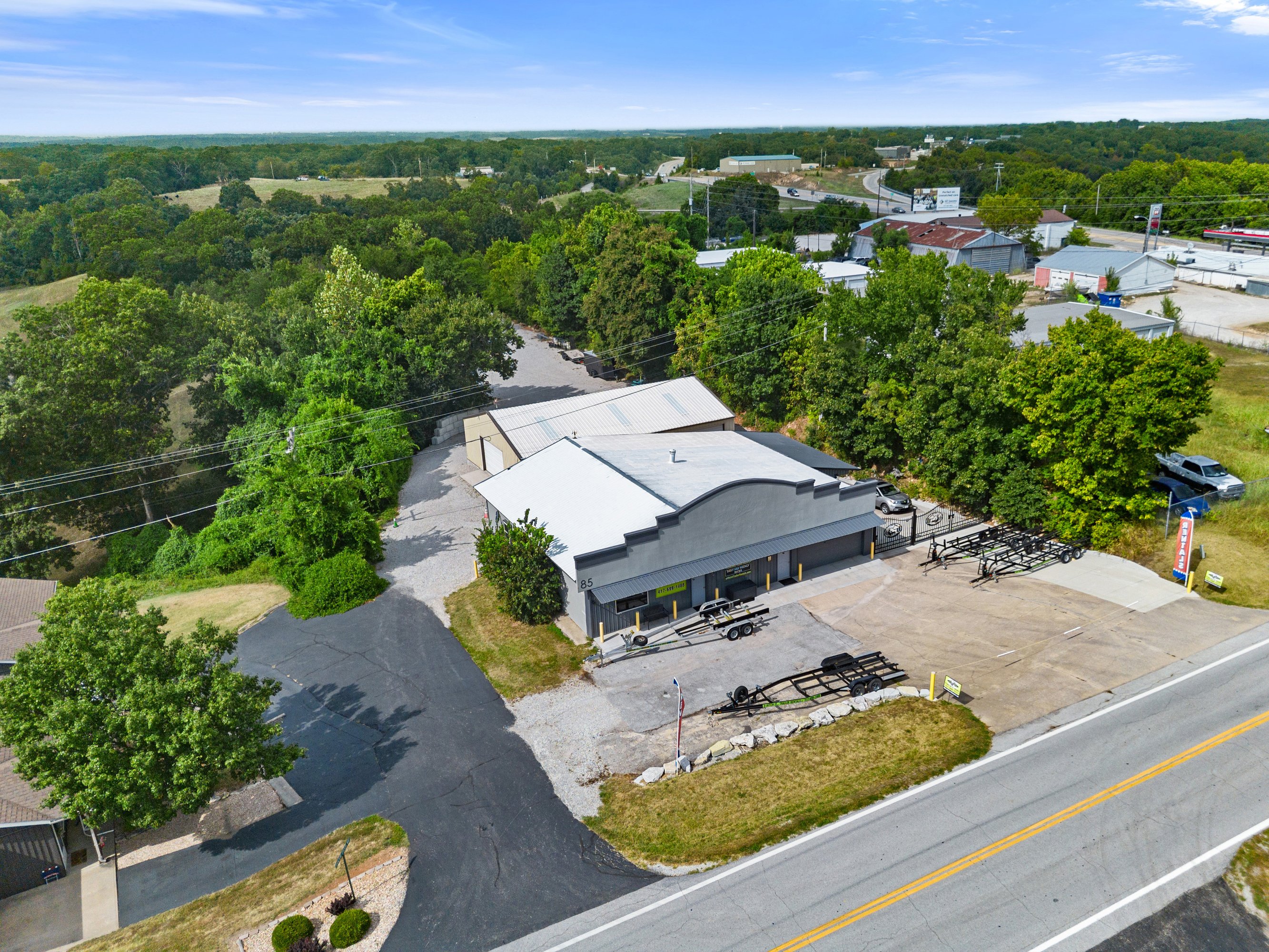 85 State Highway Oo, Reeds Spring, MO 65737