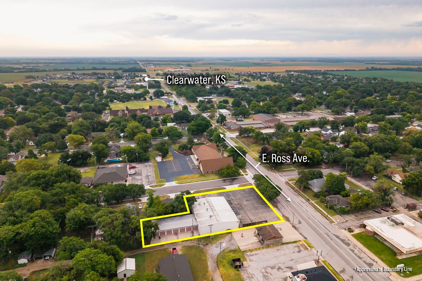 226 E Ross St, Clearwater, KS 67026