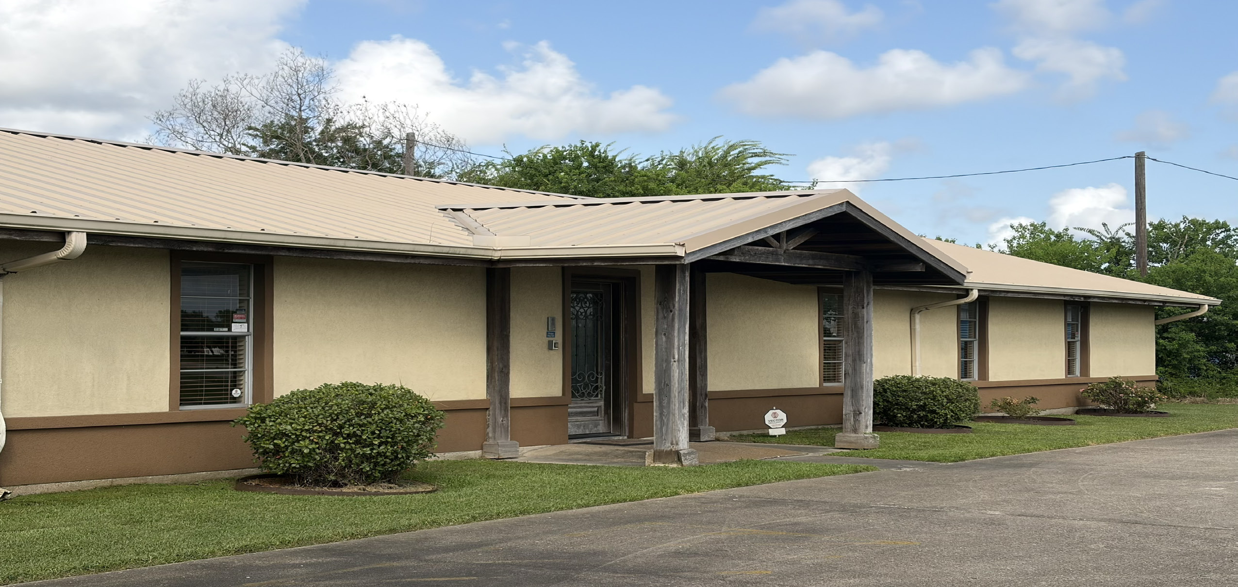 2809 Highway 69 North, Nederland, TX 77627