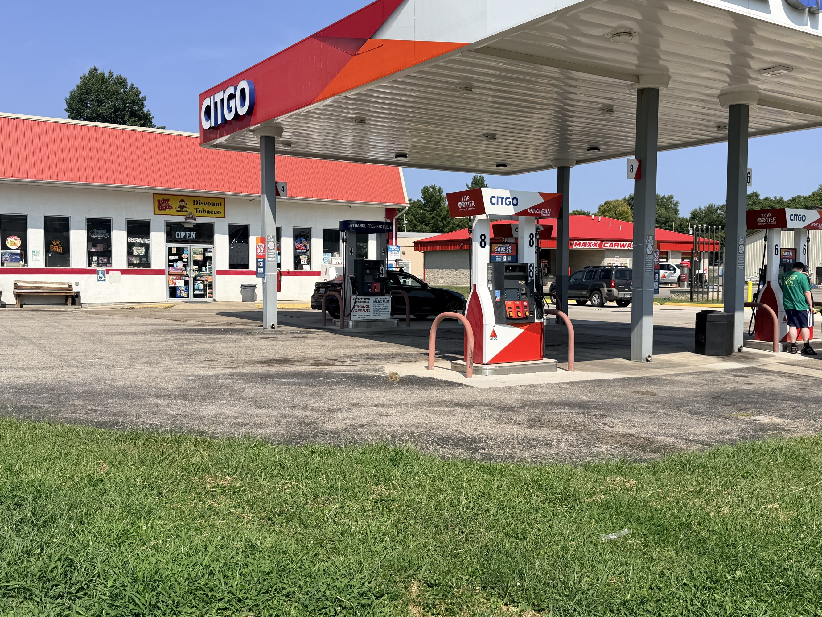 2729 Mitchell Rd, Bedford, IN 47421