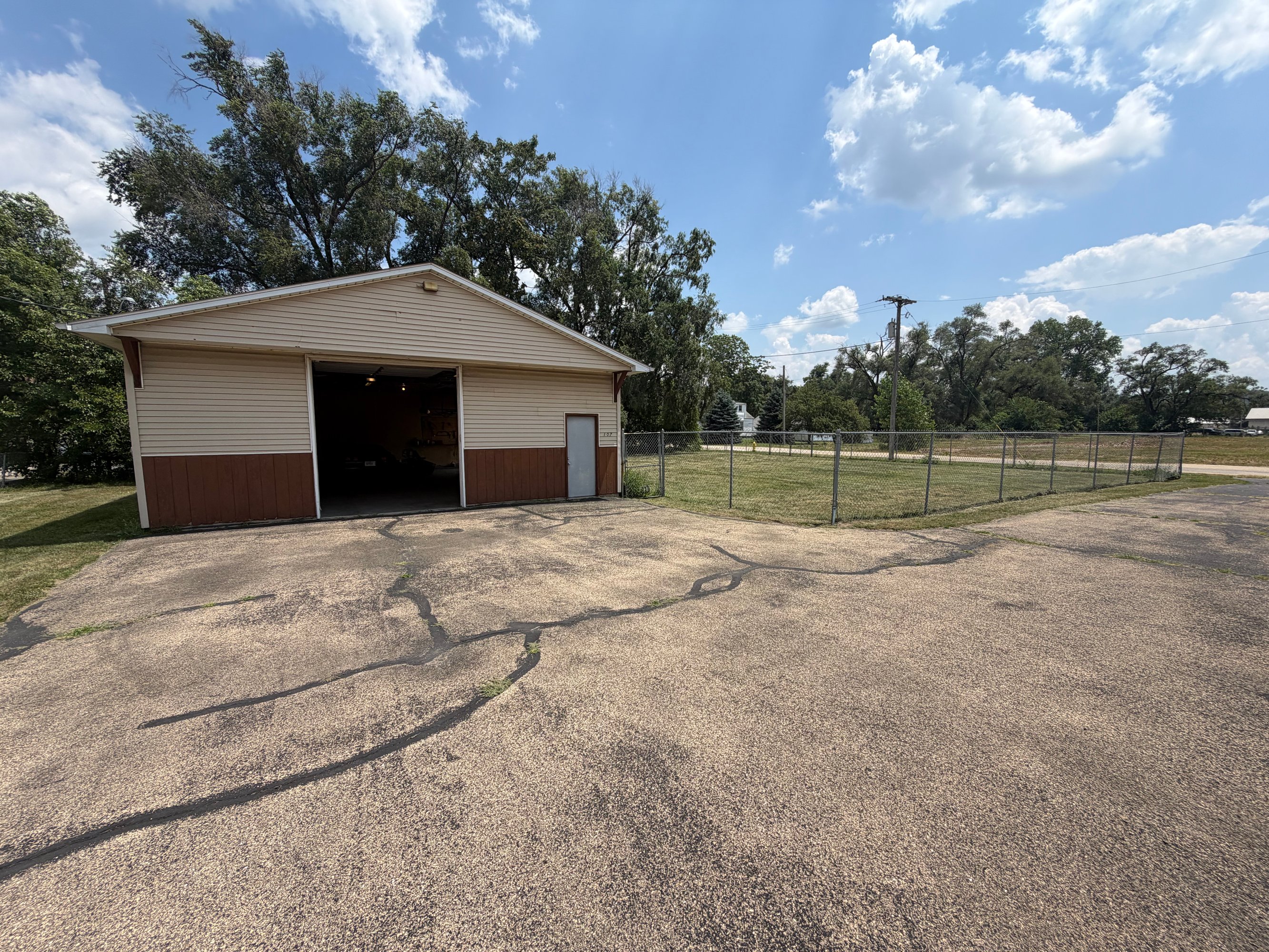 107 Sanford St, East Peoria, IL 61611