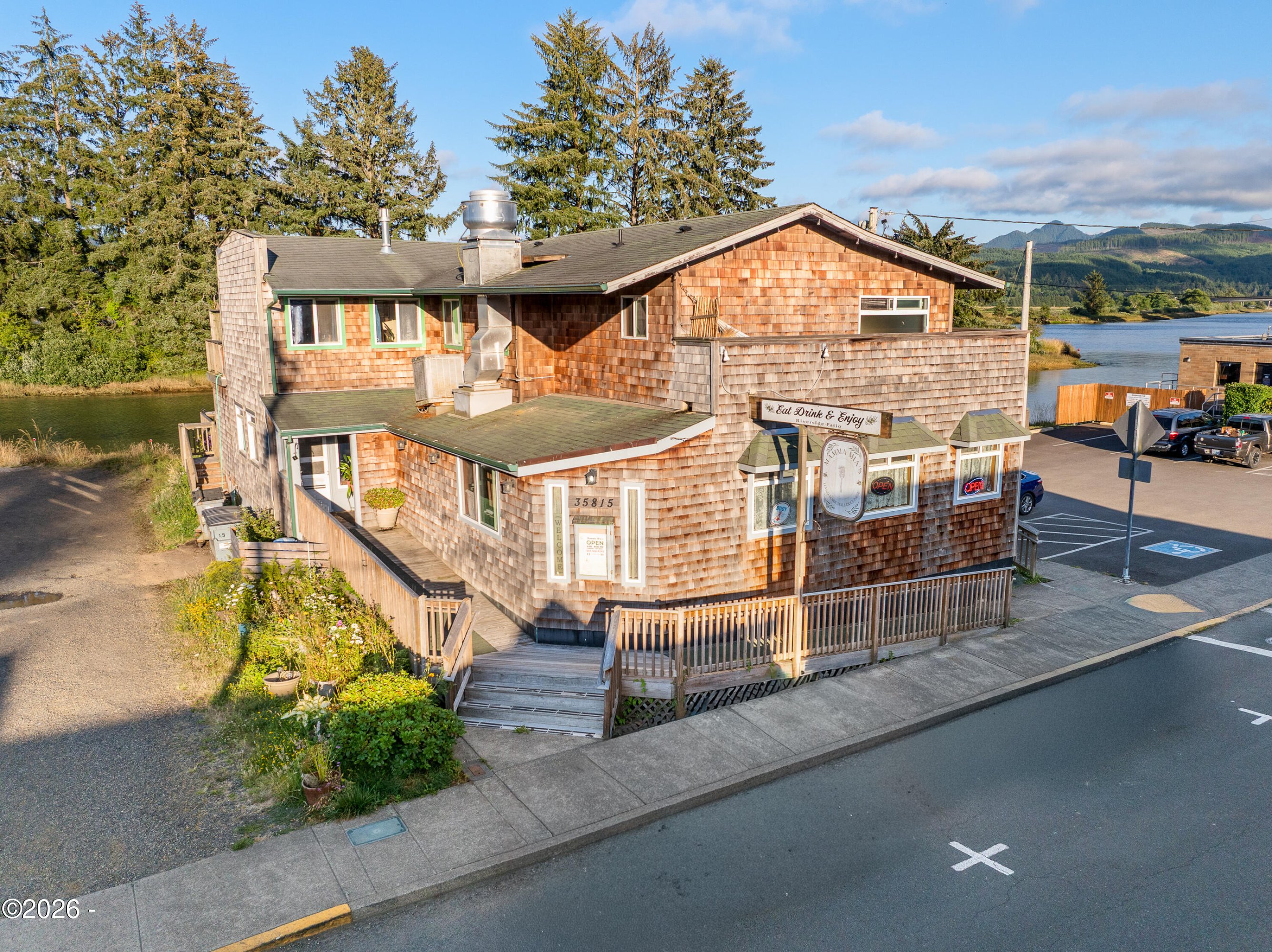 35815 Highway 101 N, Nehalem, OR 97131