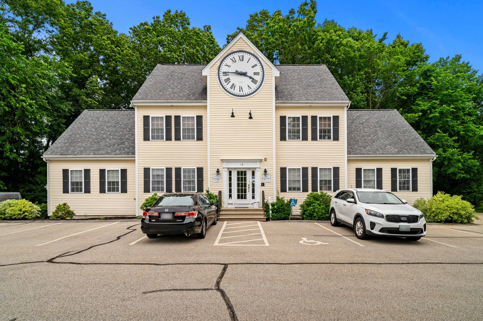 15 Garden Rd, Plaistow, NH 03865
