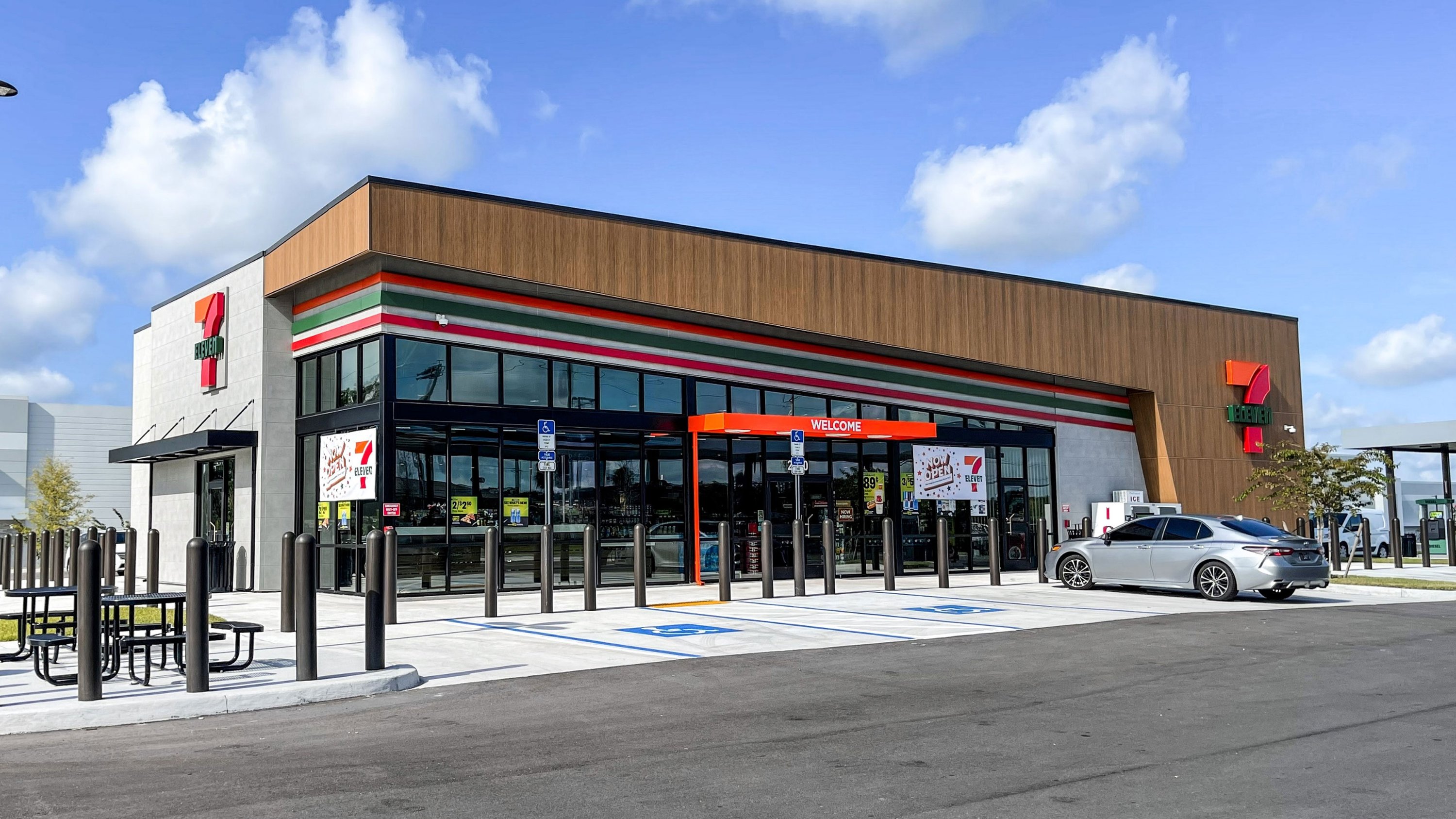 2450 West Memorial Blvd, Lakeland, FL 33815