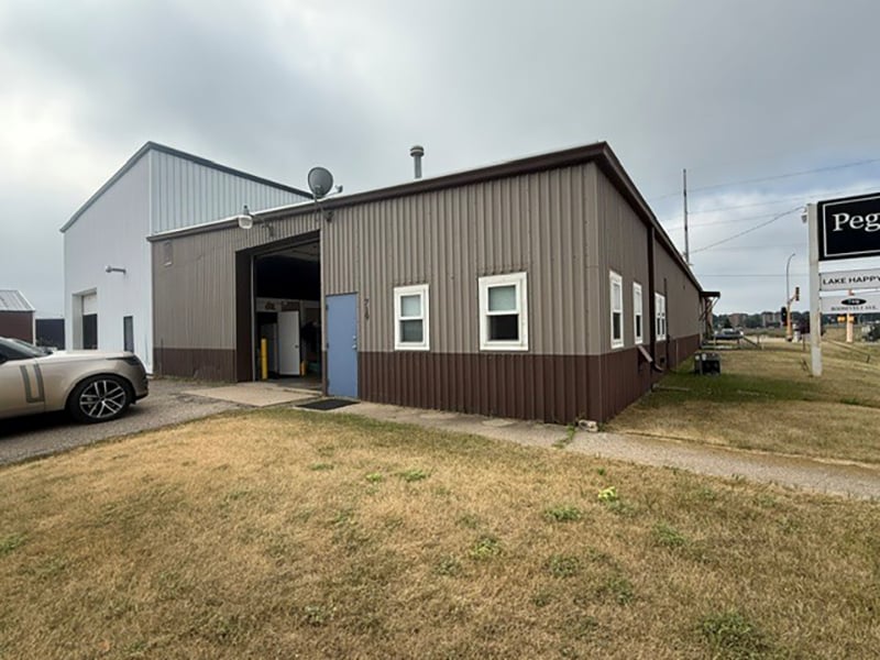 719 Roosevelt Ave, Detroit Lakes, MN 56501