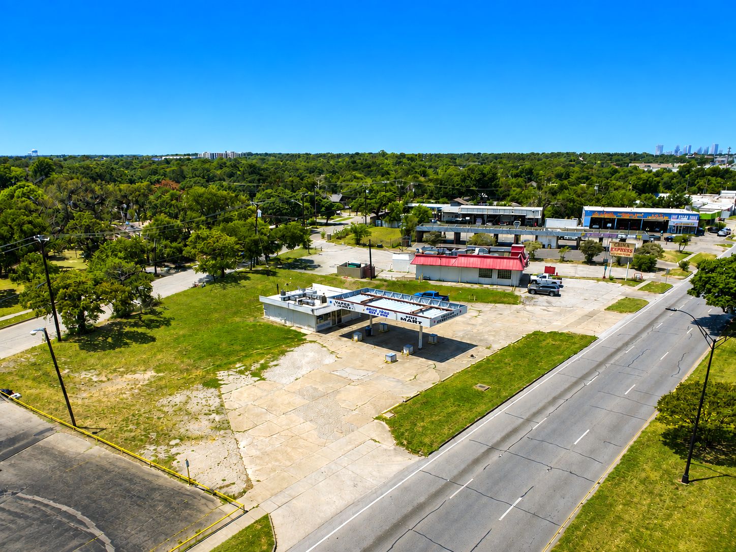5520 E Lancaster Ave, Fort Worth, TX 76112